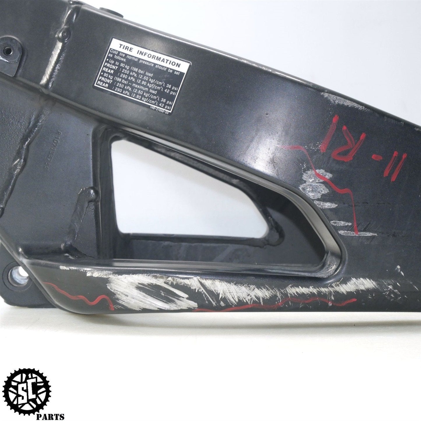 2011 YAMAHA YZF R1 REAR SWINGARM Y35