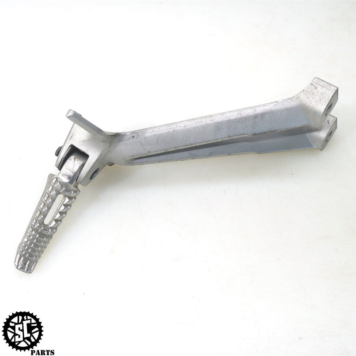 2007 SUZUKI GSXR 600 RIGHT REAR PASSENGER FOOT PEG S41