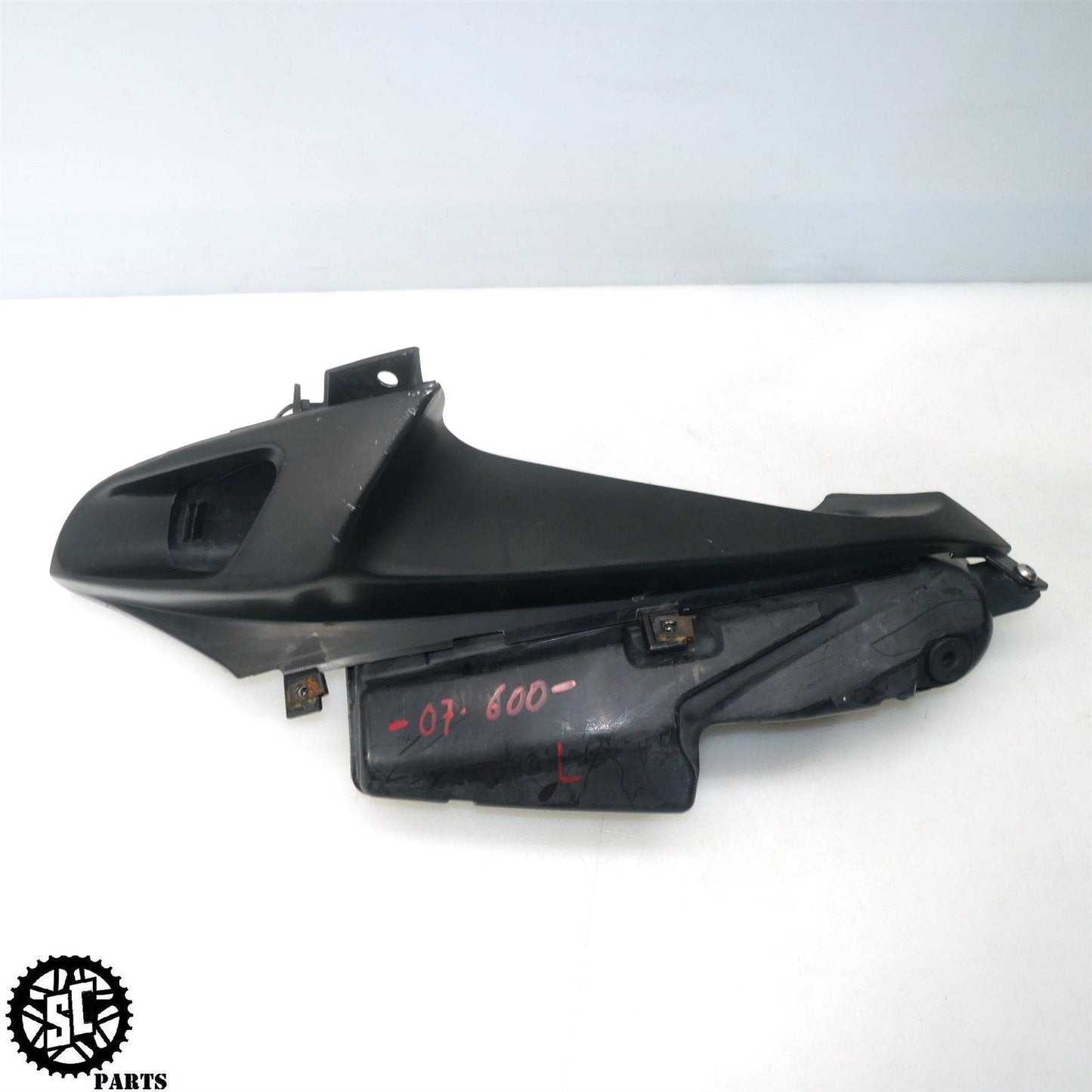 2007 SUZUKI GSXR 600 RAM AIR DUCT TUBE COVER S41