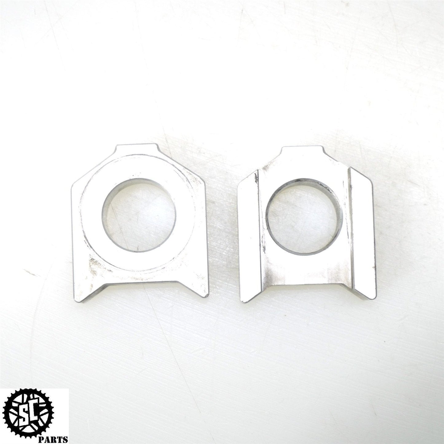 2015 TRIUMPH STREET TRIPLE 675 SWINGARM CHAIN ADJUSTER AXLE BLOCKS T22