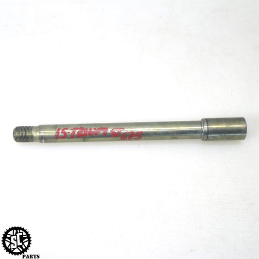 2015 TRIUMPH STREET TRIPLE 675 FRONT WHEEL AXLE BOLT T22