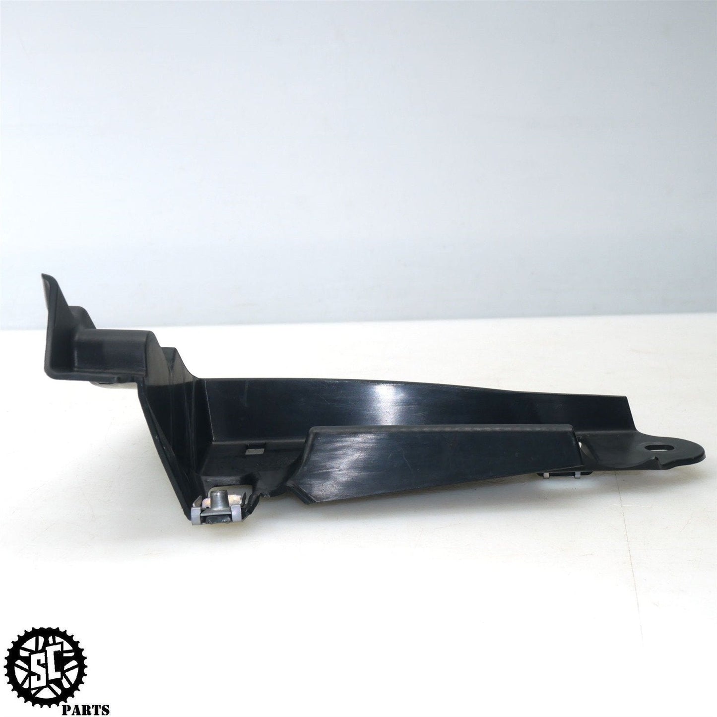 2015 TRIUMPH STREET TRIPLE 675 RIGHT SIDE INNER FAIRING COVER T22