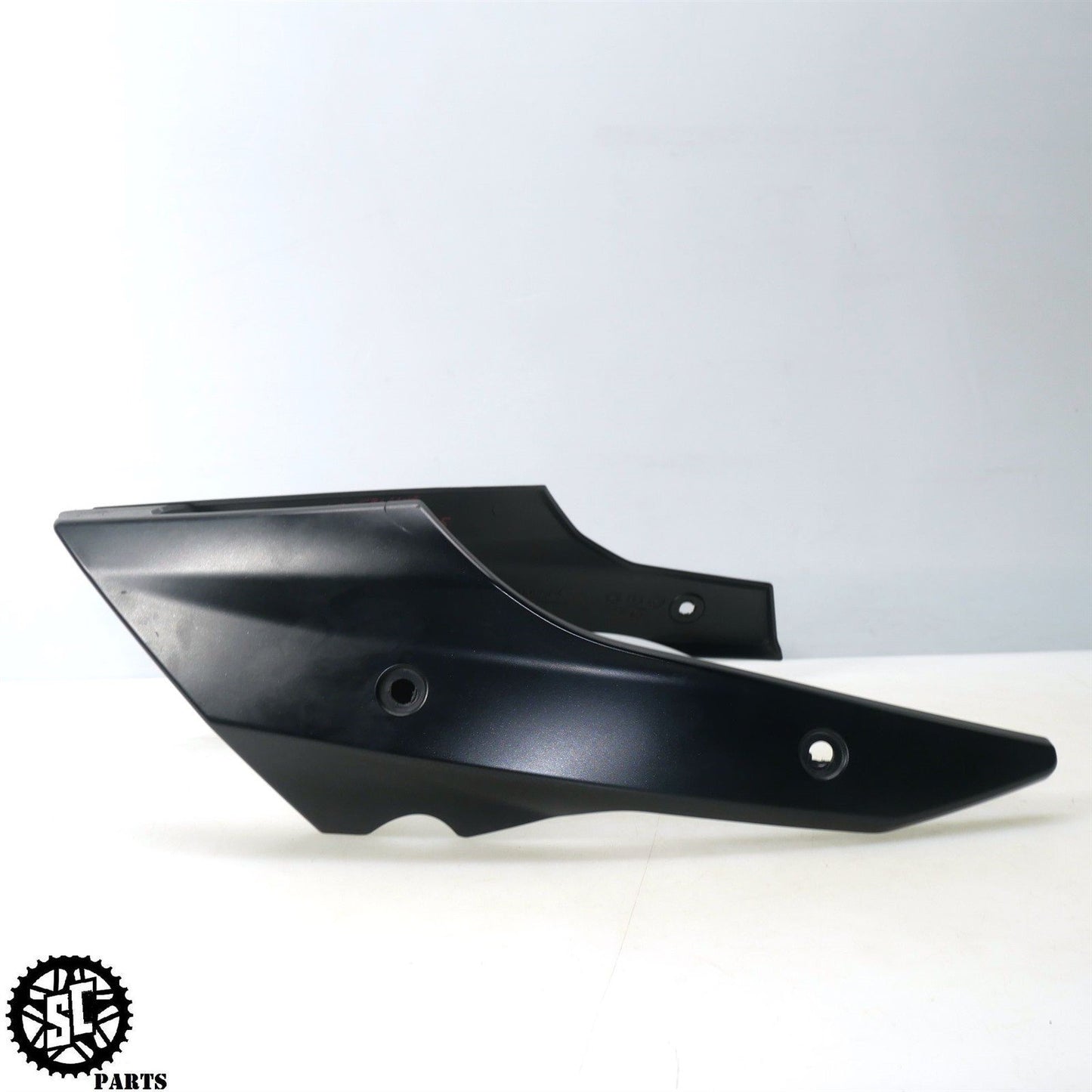 2015 TRIUMPH STREET TRIPLE 675 LOWER FAIRING UNDER BELLY PAN T22