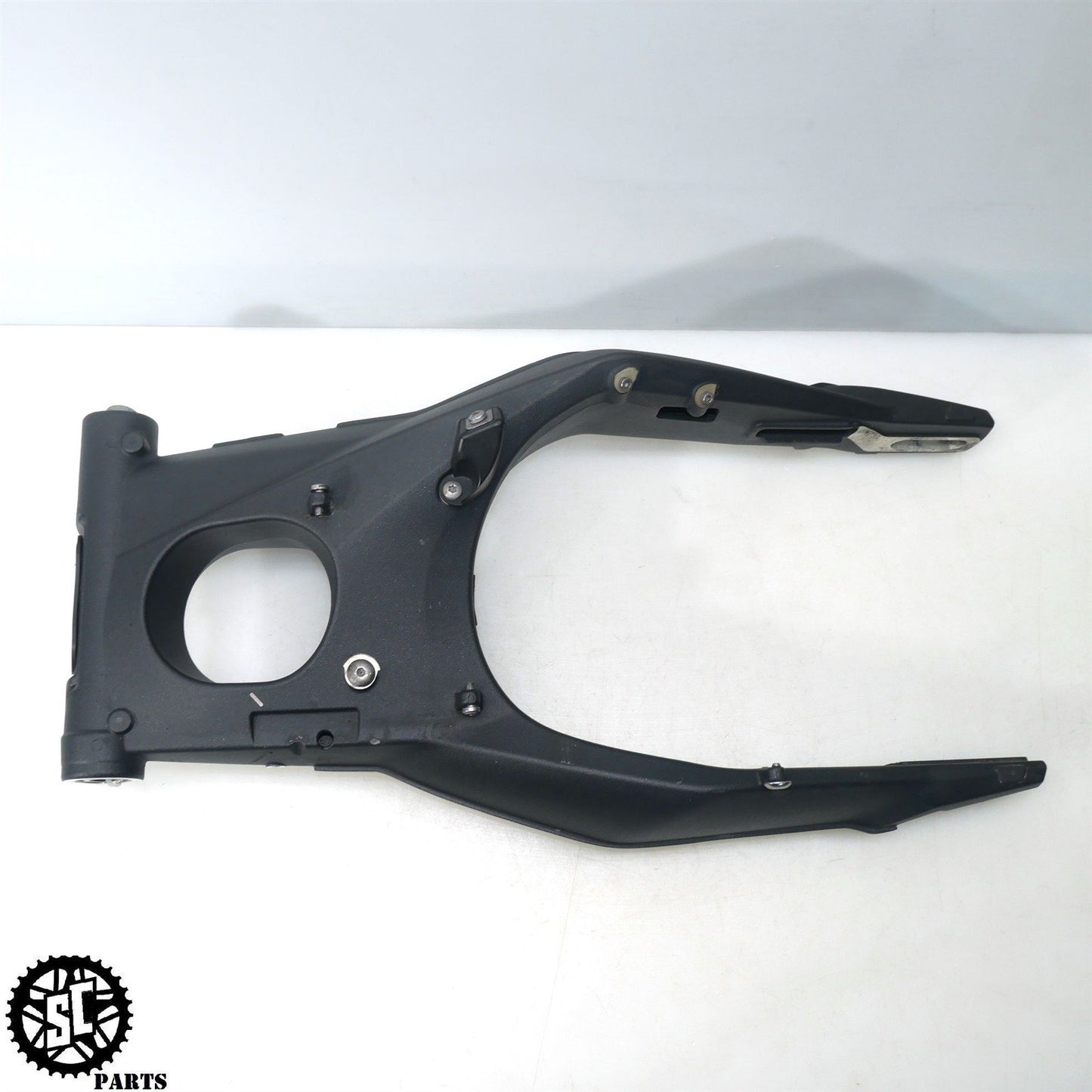 2015 TRIUMPH STREET TRIPLE 675 REAR SWINGARM T22