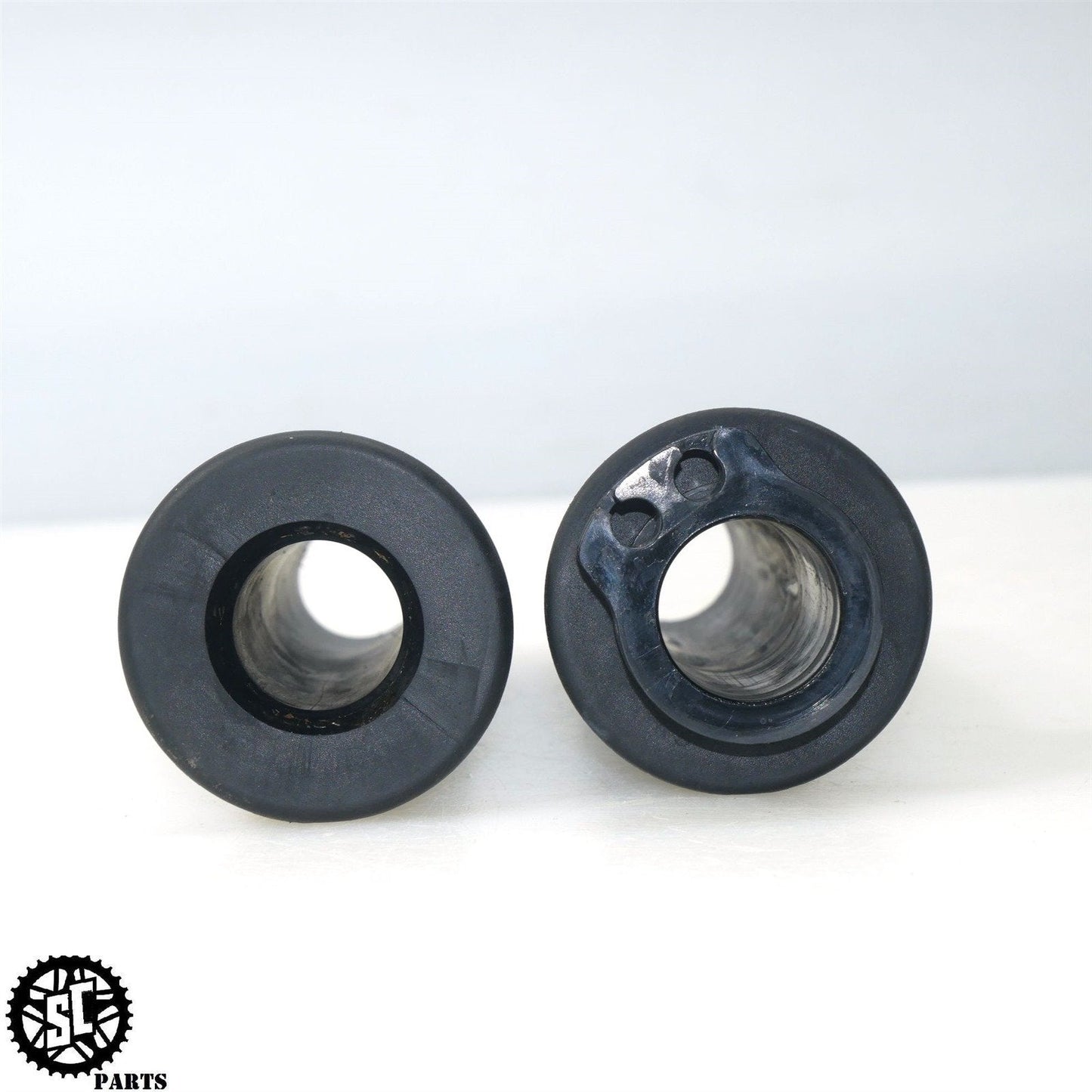 2022 SUZUKI HAYABUSA THROTTLE TUBE HANDLEBAR GRIPS S48