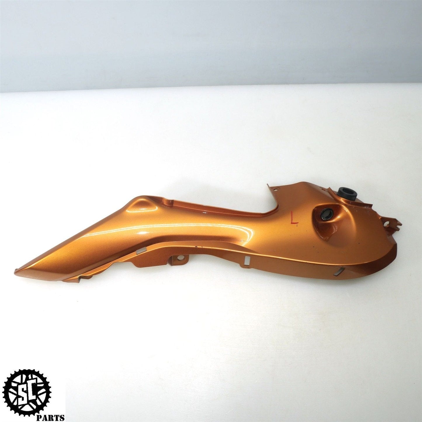 2022 SUZUKI HAYABUSA LEFT FRAME COVER SIDE FAIRING GOLD S48