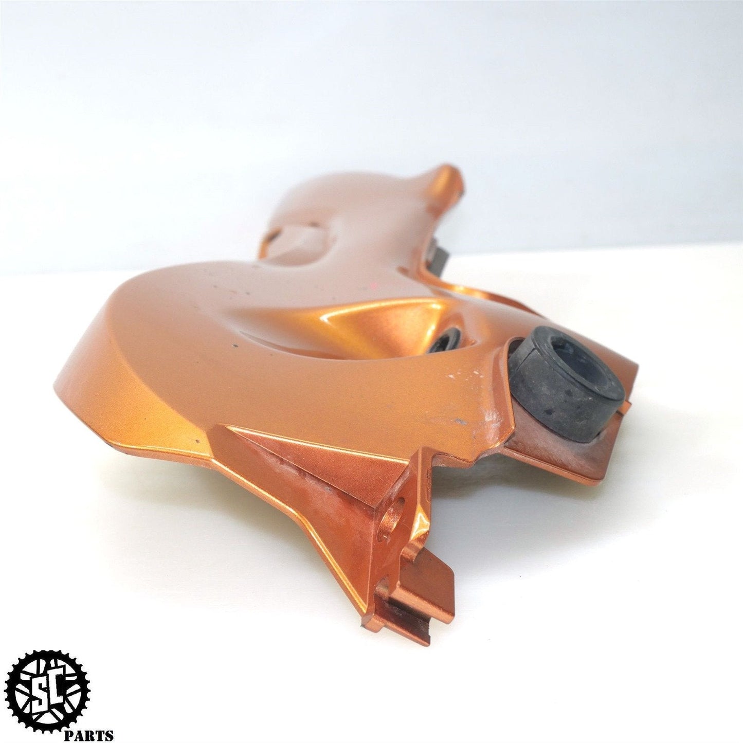 2022 SUZUKI HAYABUSA LEFT FRAME COVER SIDE FAIRING GOLD S48