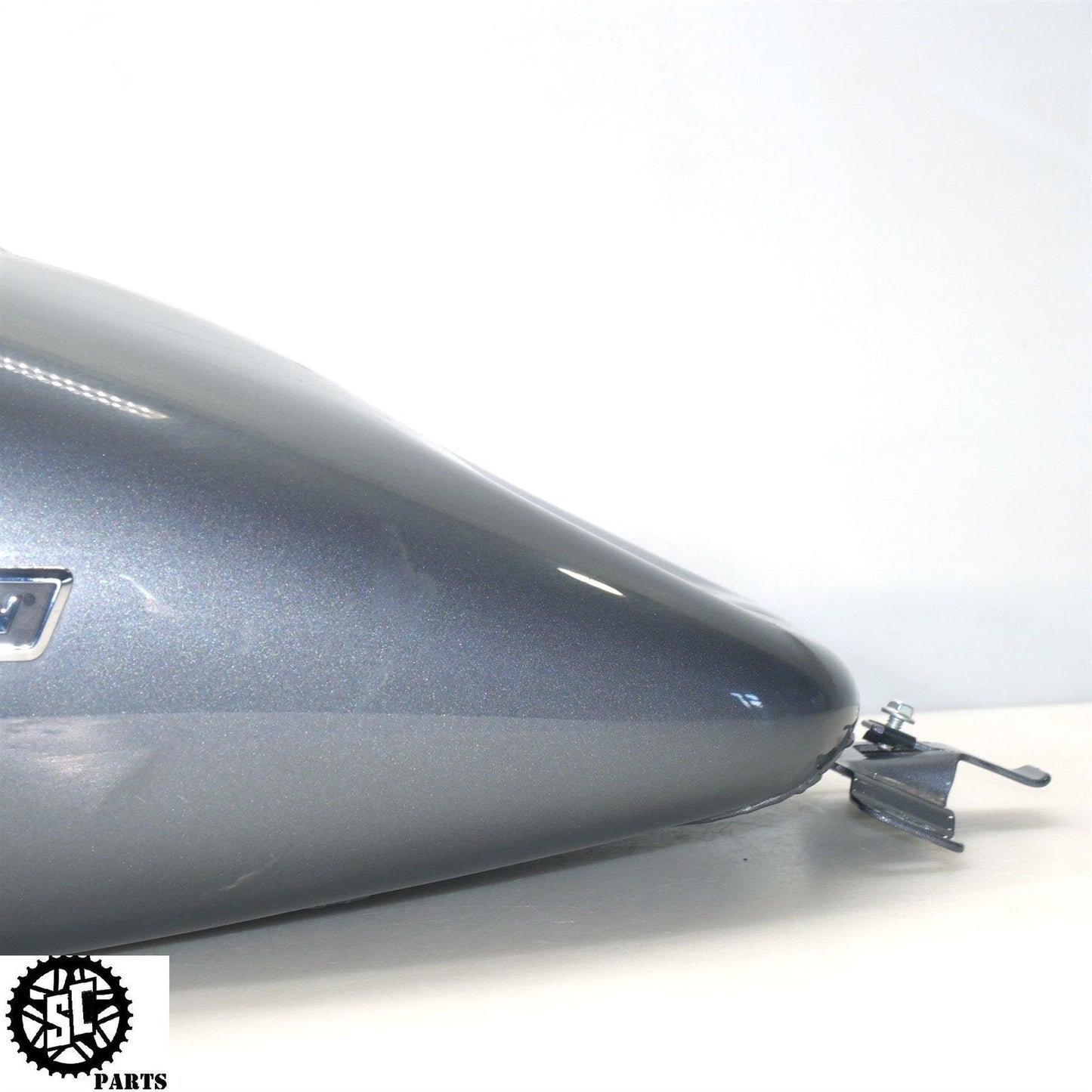 2021 HARLEY DAVIDSON ROAD GLIDE GAS TANK Gauntlet Gray HD55