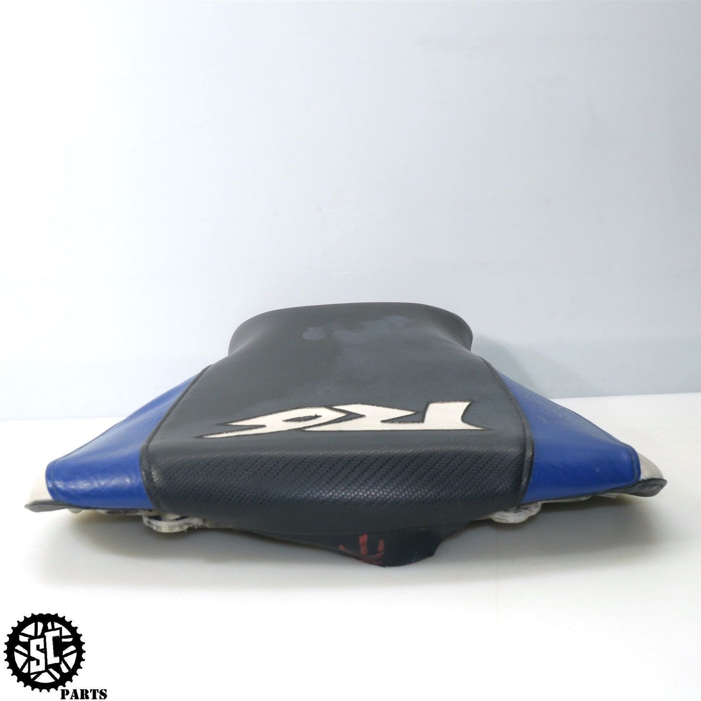 2003 YAMAHA YZF R6 FRONT SEAT Y11