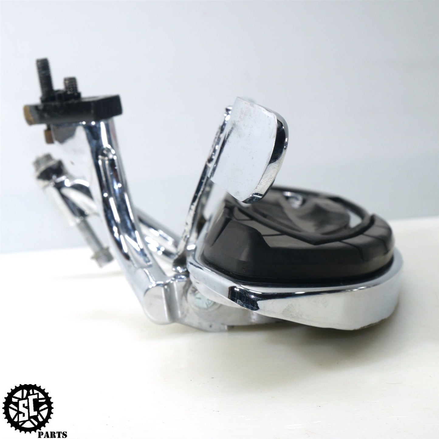 2013 HARLEY DAVIDSON CVO CHROME FLOORBOARD BRACKET HD25