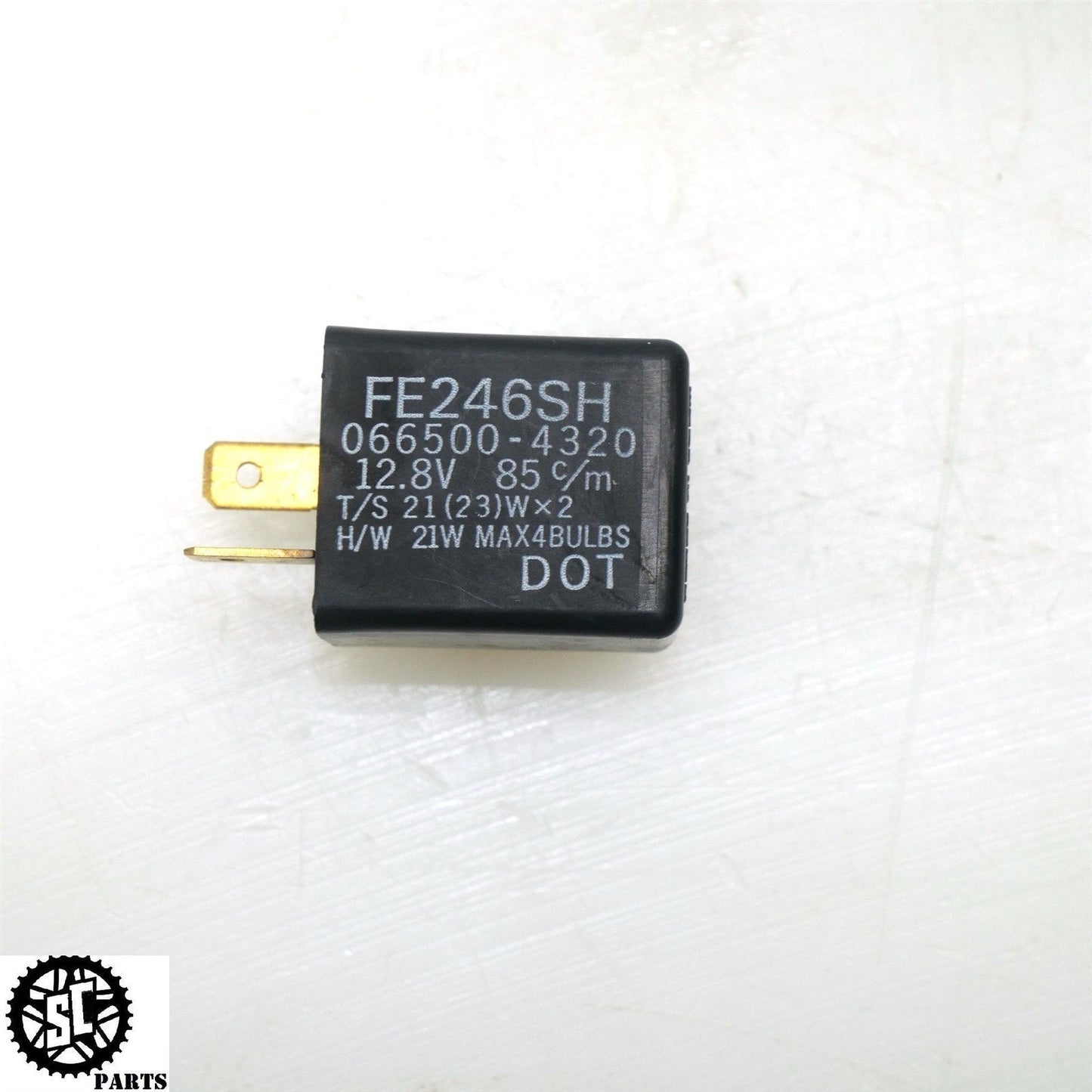 2017 SUZUKI GSXR 1000 FLASHER RELAY S21