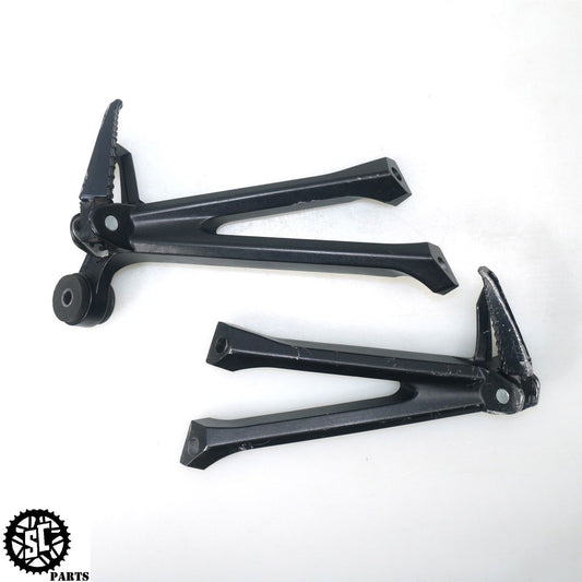 2022 SUZUKI GSXR 600 REAR PASSENGER FOOT PEGS S42