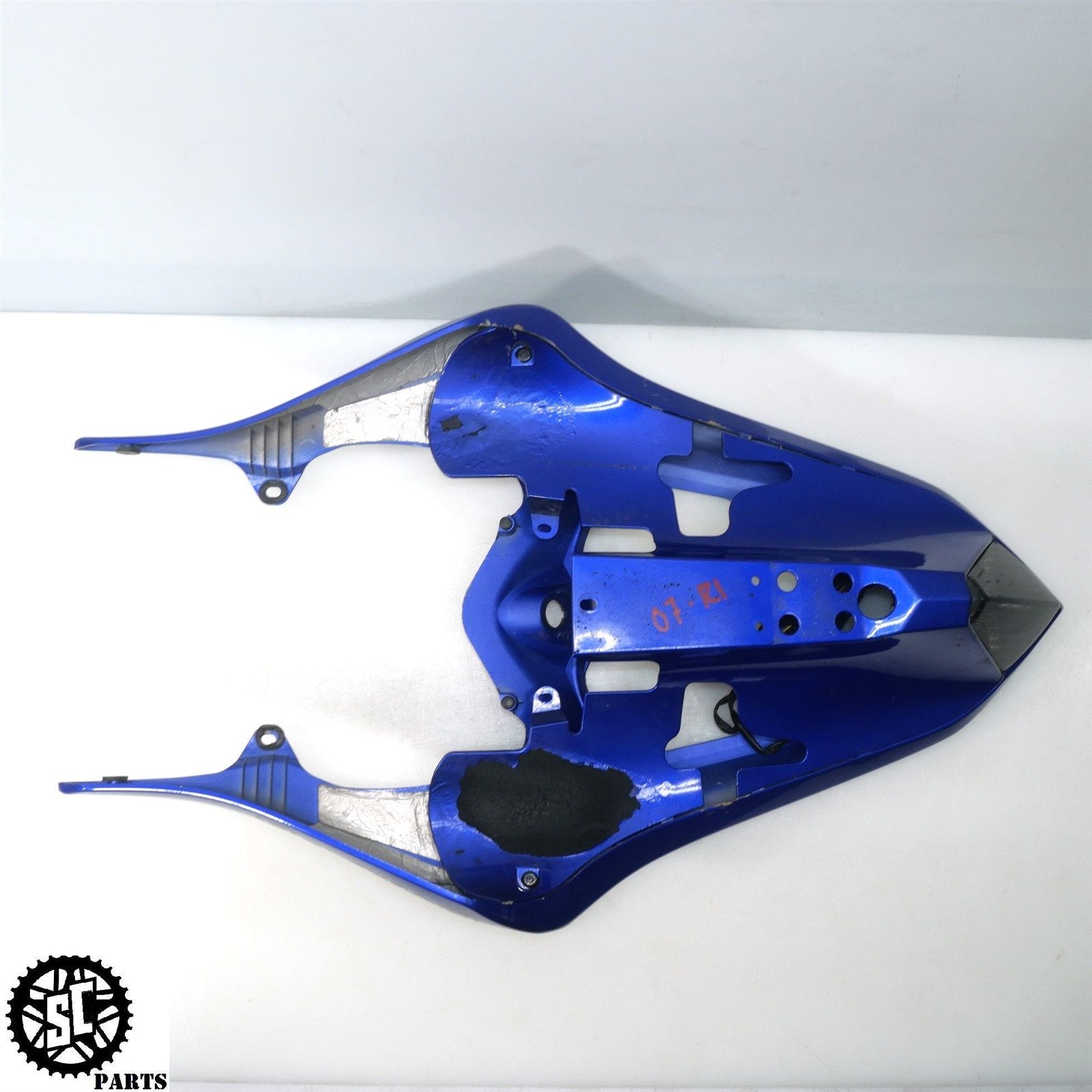 2007-2008 YAMAHA YZF R1 REAR TAIL FAIRING Y10 – SALVAGECYCLEPARTS