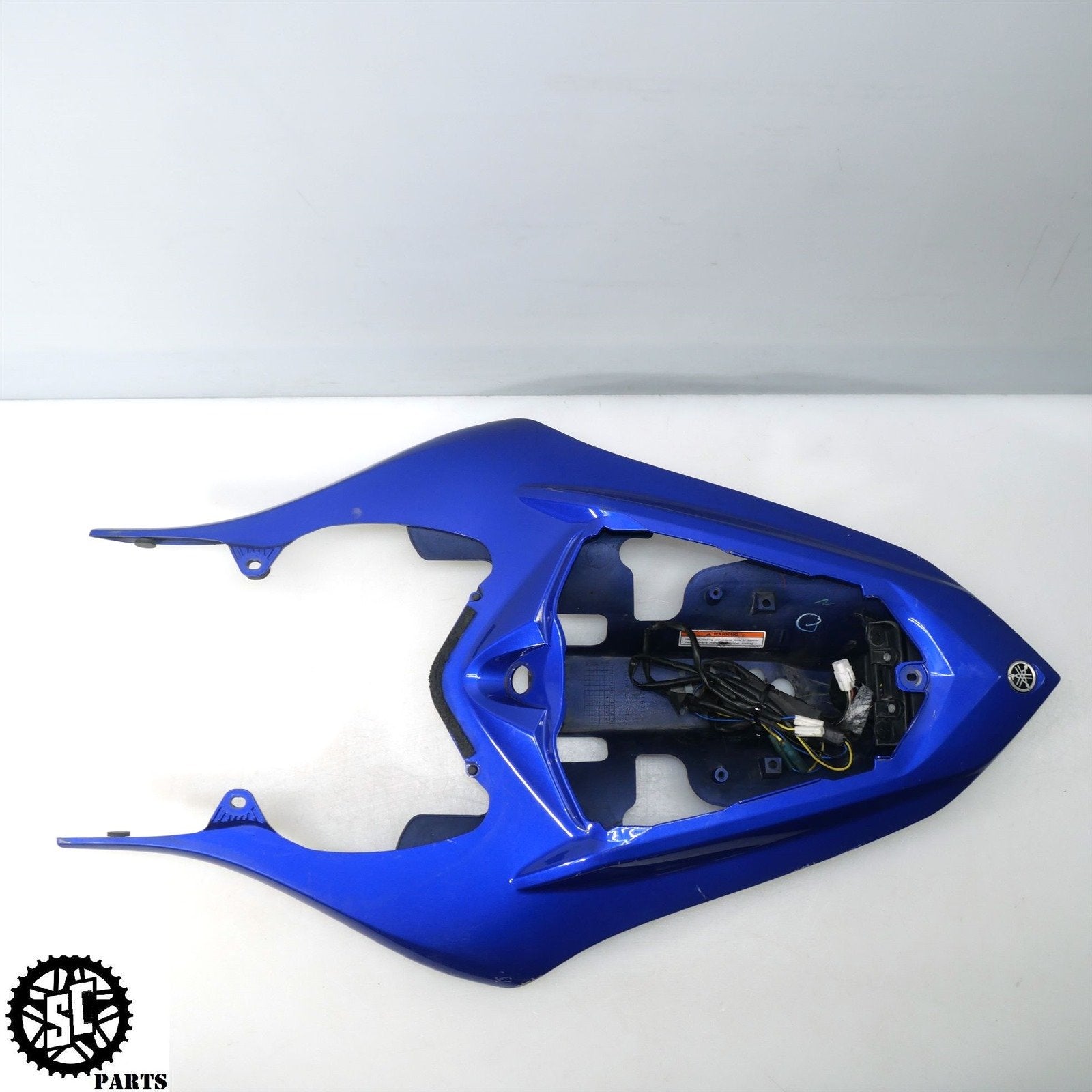 2007-2008 YAMAHA YZF R1 REAR TAIL FAIRING Y10 – SALVAGECYCLEPARTS