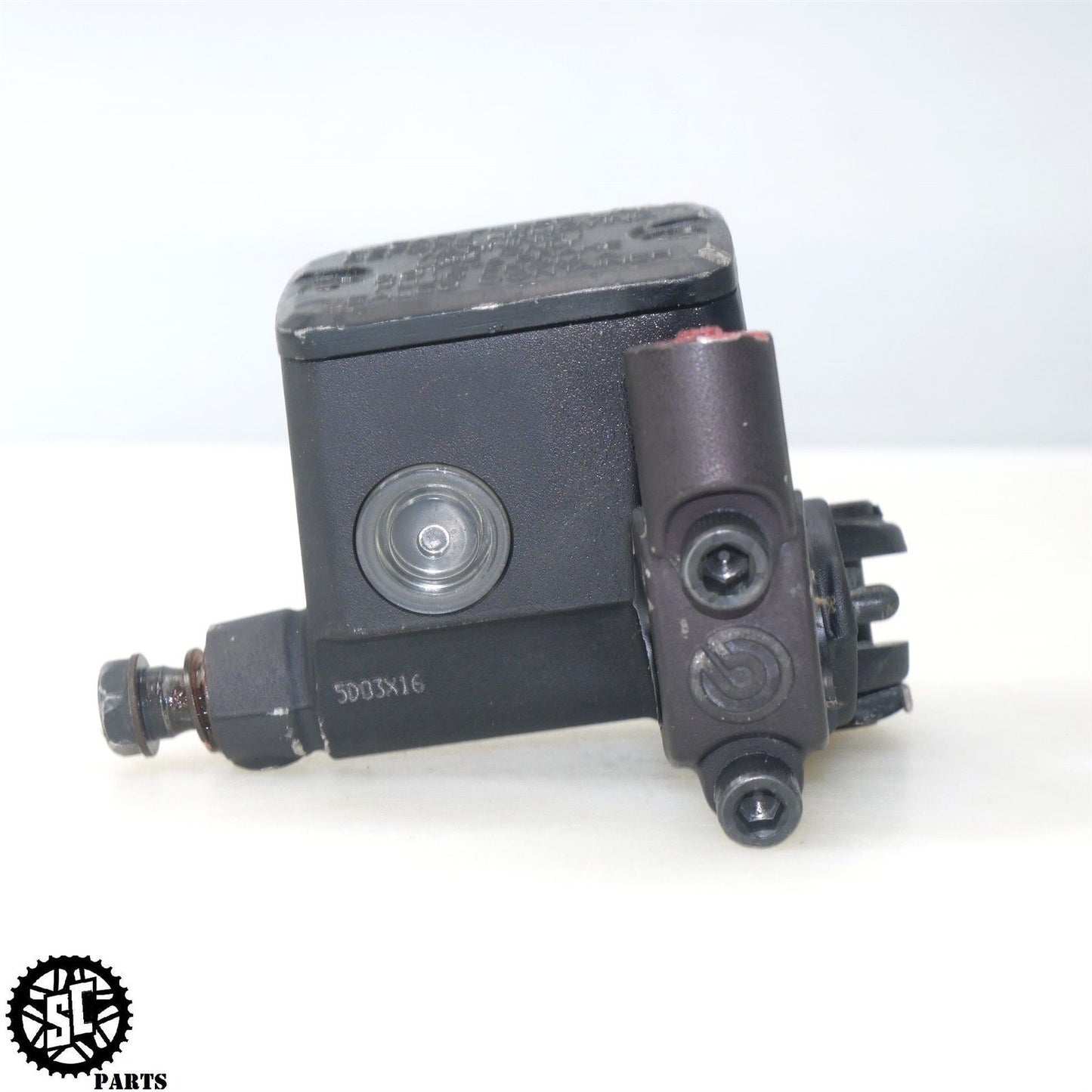 2015 DUCATI MONSTER 821 FRONT BRAKE MASTER CYLINDER 62440972A D28