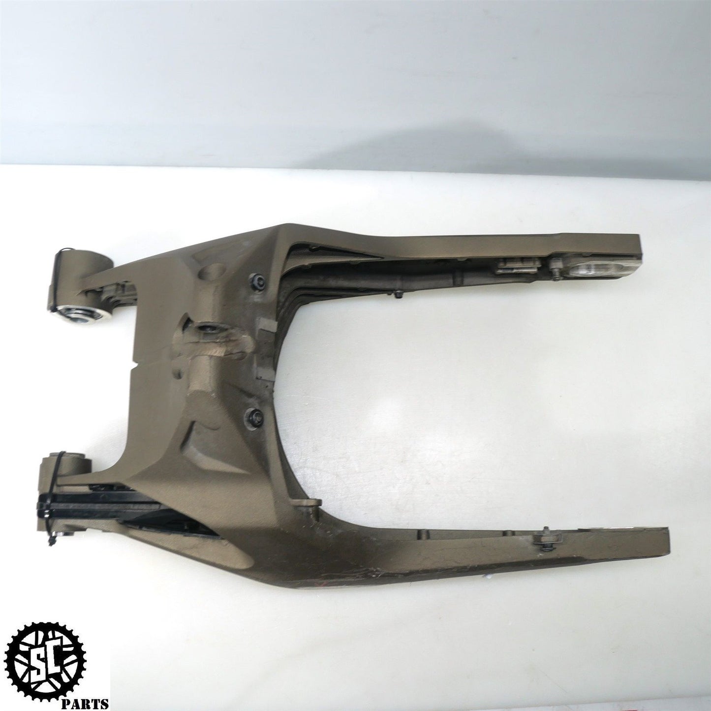 2015 DUCATI MONSTER 821 SWINGARM D28