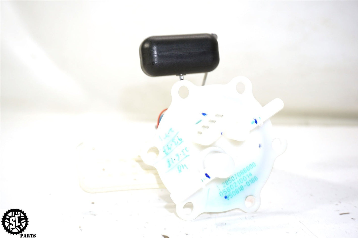 2018-2021 HUSQVARNA VITPILEN 401 FUEL PUMP