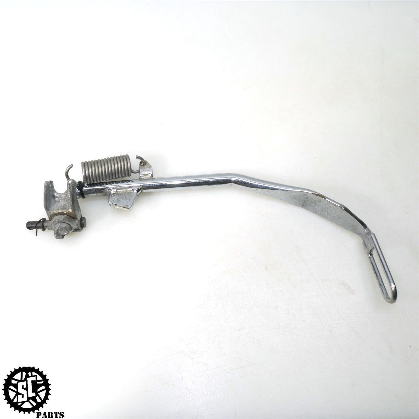 2004 HARLEY DAVIDSON DYNA FXDWGI KICKSTAND JIFFY LEG SPRING BRACKET HD