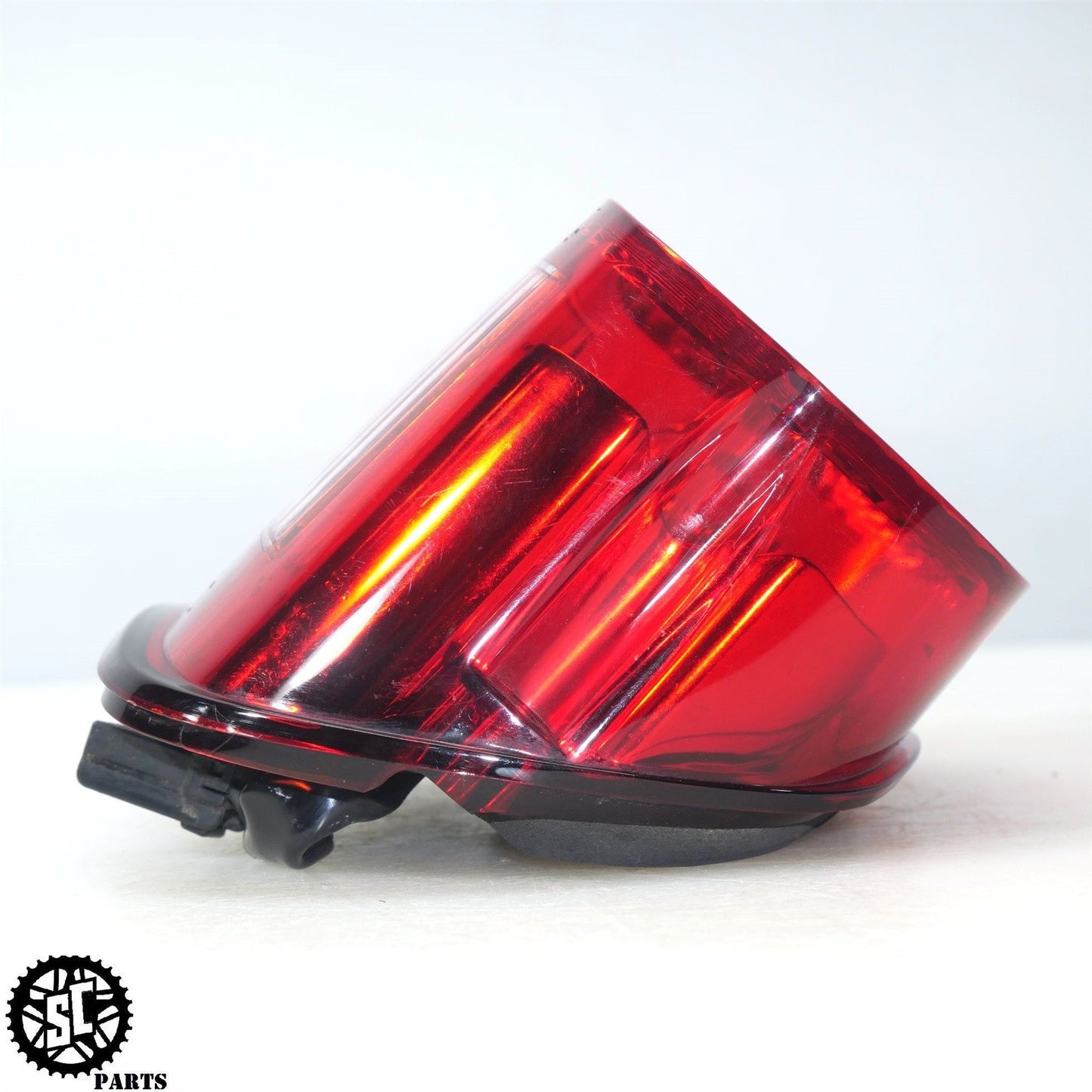 2004 HARLEY DAVIDSON DYNA FXDWGI TAIL LIGHT HD40