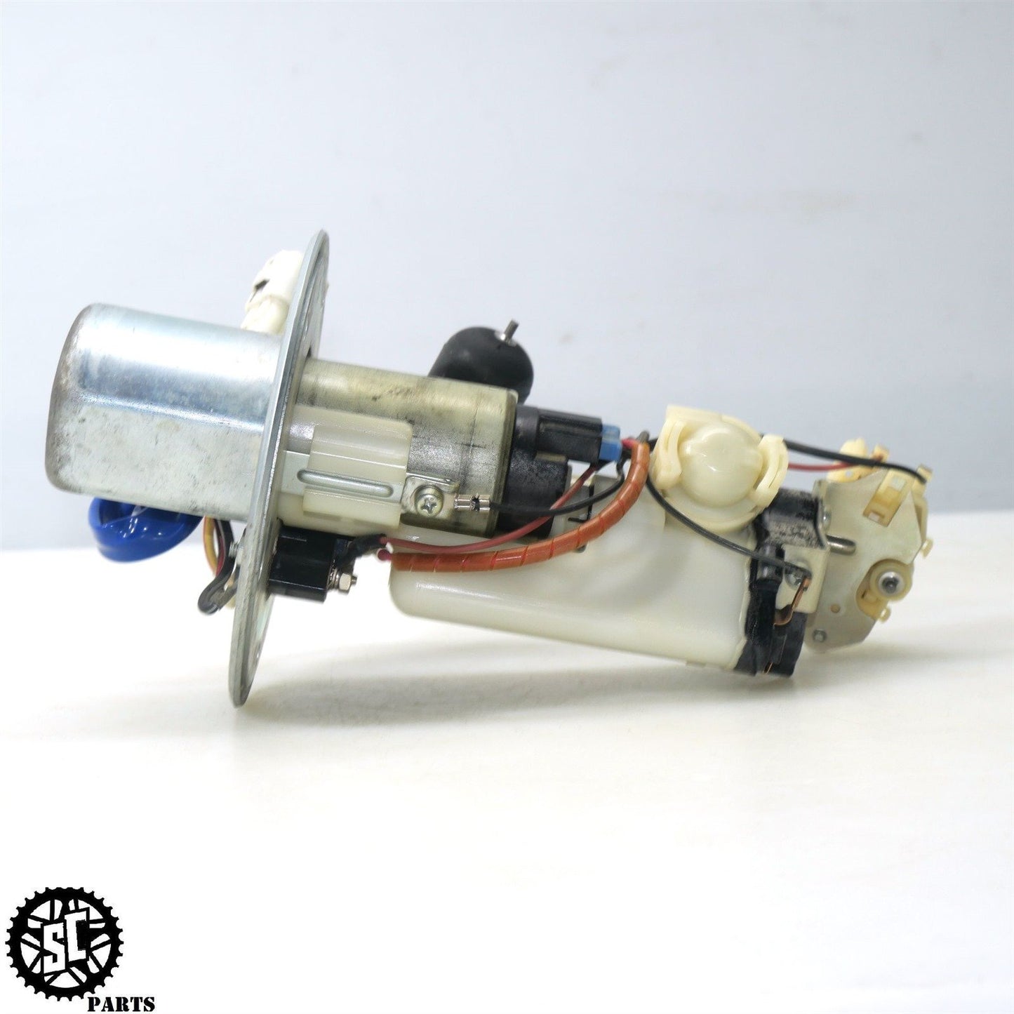 2006 2007 SUZUKI GSXR 600 FUEL PUMP 15100-01H00 S43