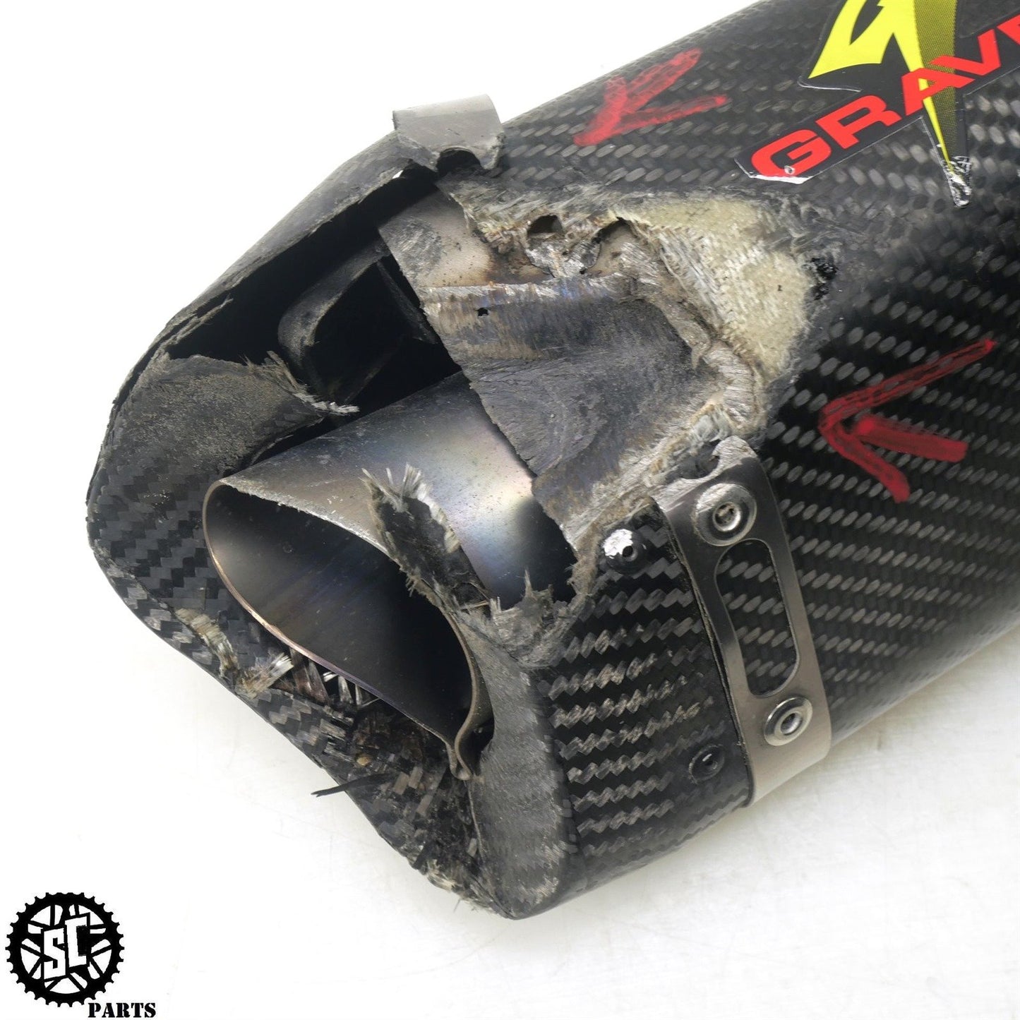 2017 KAWASAKI NINJA ZX6R 636 GRAVES SLIP ON EXHAUST CARBON FIBER K09