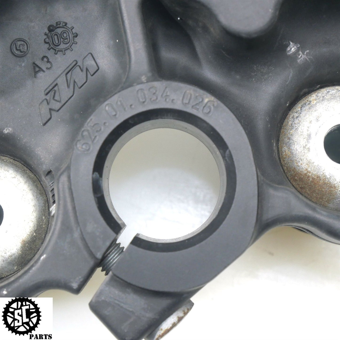 2010 KTM 990 SMT SUPERMOTO UPPER TRIPLE TREE KT01