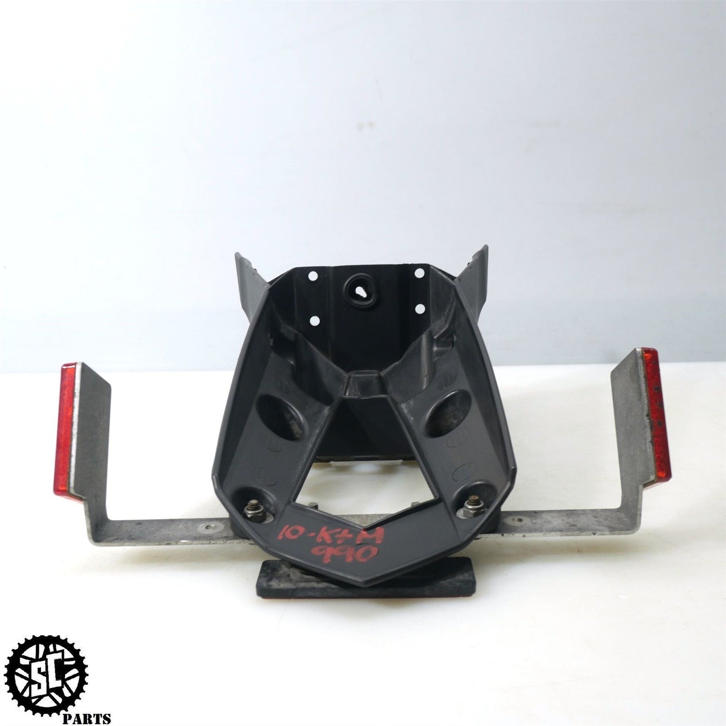 2010 KTM 990 SMT SUPERMOTO REAR FENDER REFLECTOR KT01