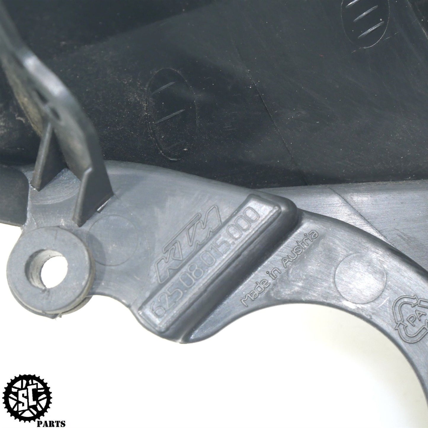 2010 KTM 990 SMT SUPERMOTO REAR FENDER REFLECTOR KT01