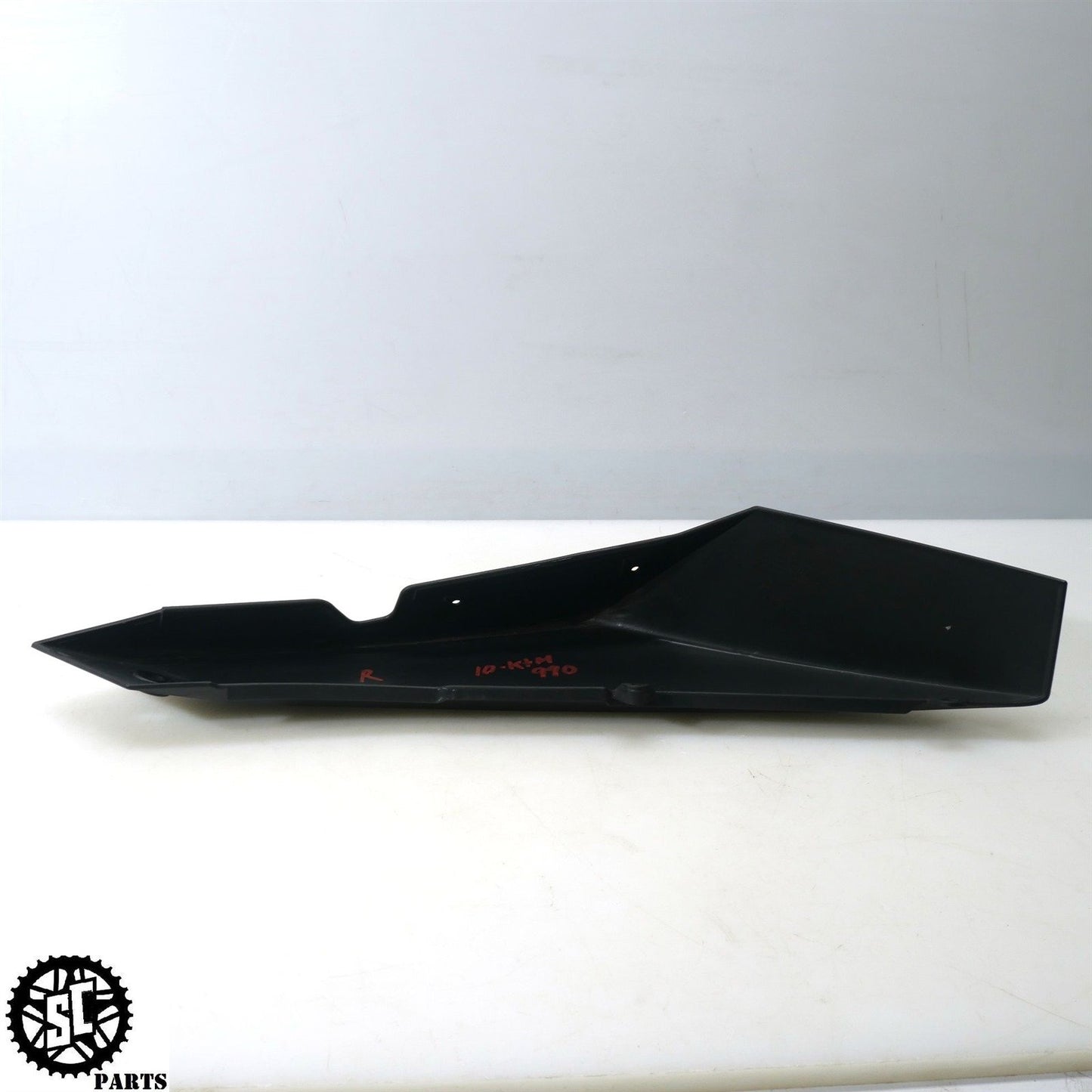 2010 KTM 990 SMT SUPERMOTO LEFT RIGHT REAR TAIL FAIRING KT01