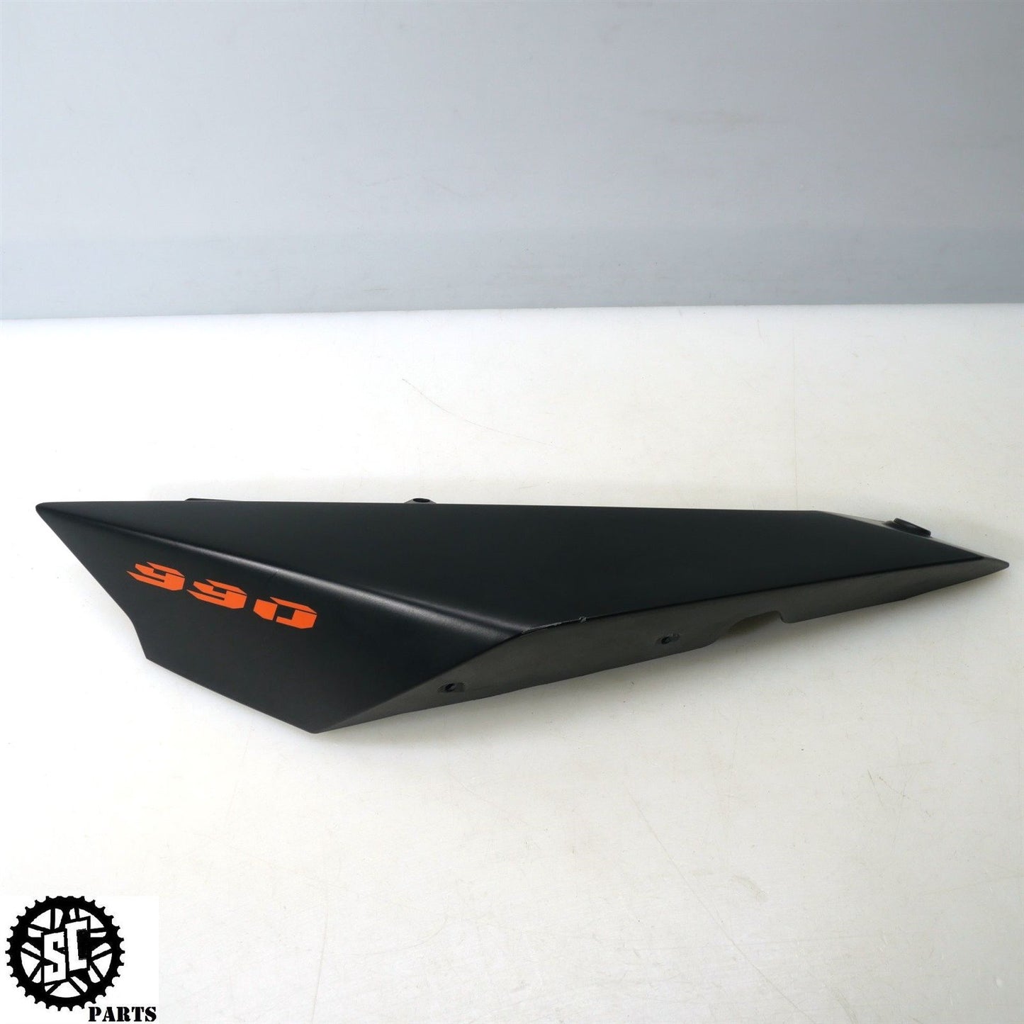 2010 KTM 990 SMT SUPERMOTO LEFT RIGHT REAR TAIL FAIRING KT01