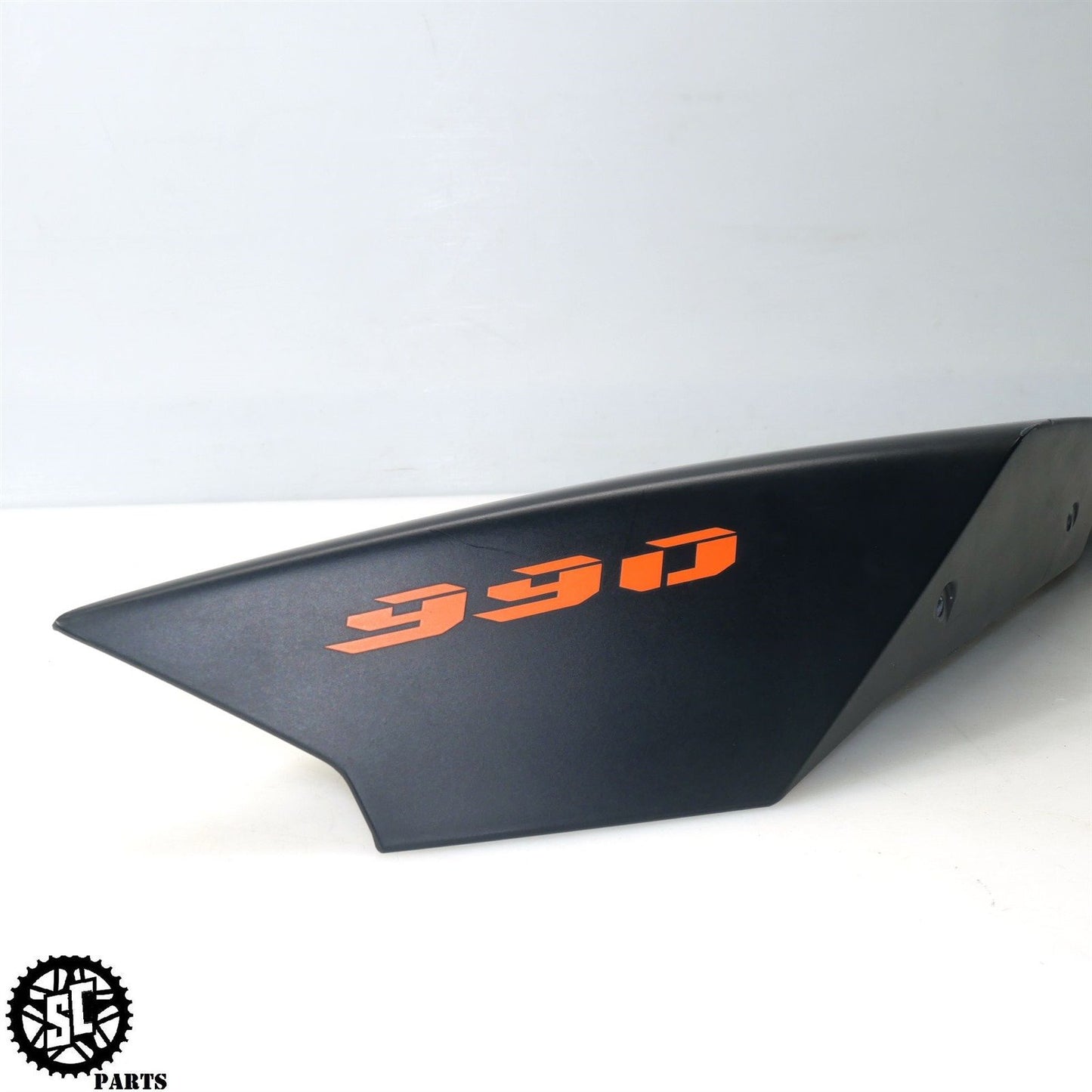 2010 KTM 990 SMT SUPERMOTO LEFT RIGHT REAR TAIL FAIRING KT01