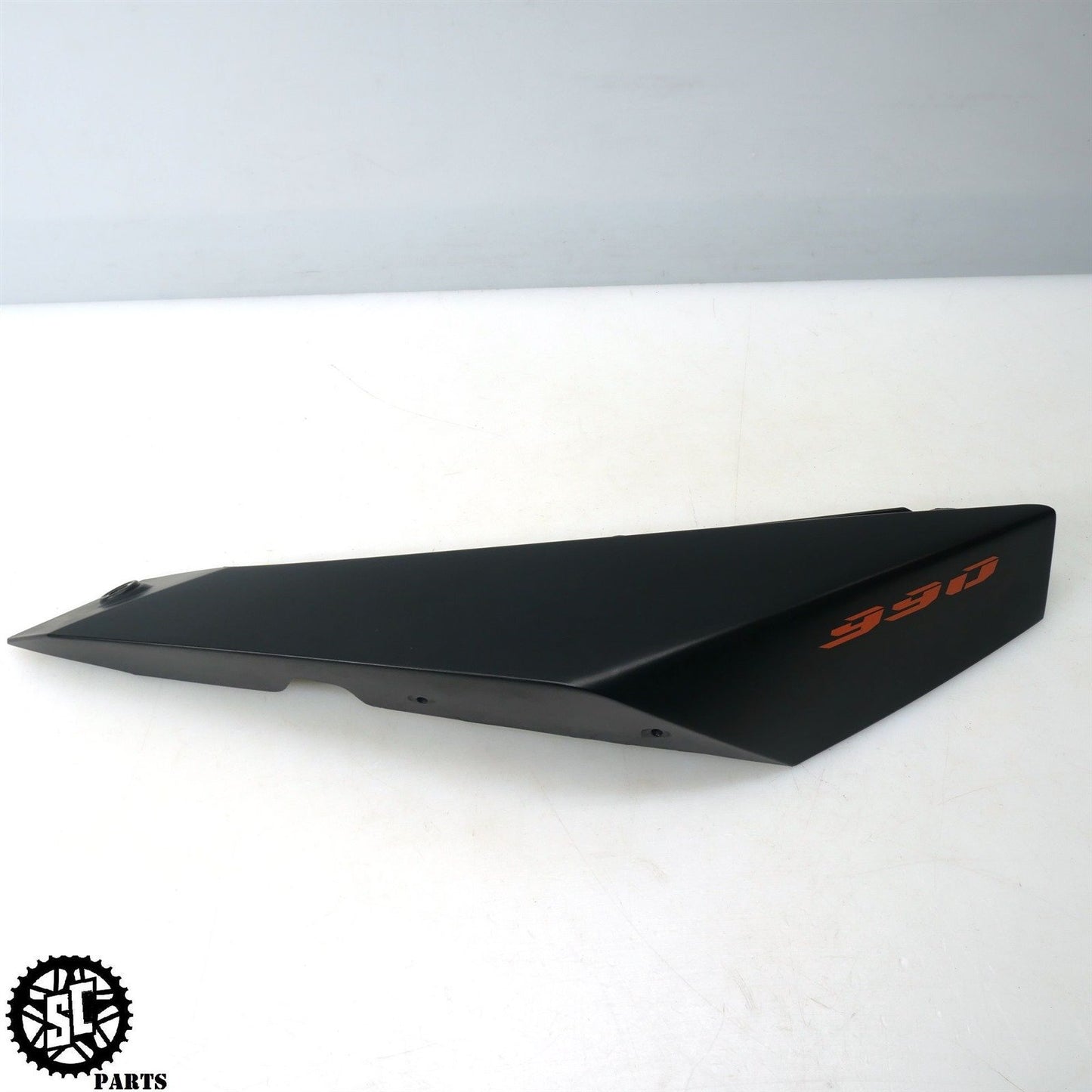 2010 KTM 990 SMT SUPERMOTO LEFT RIGHT REAR TAIL FAIRING KT01