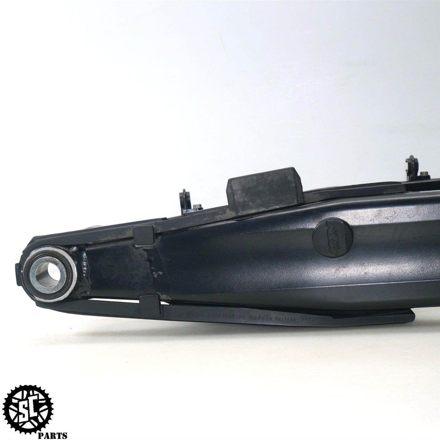 2006-2013 KTM 990 SMT SWINGARM KT01