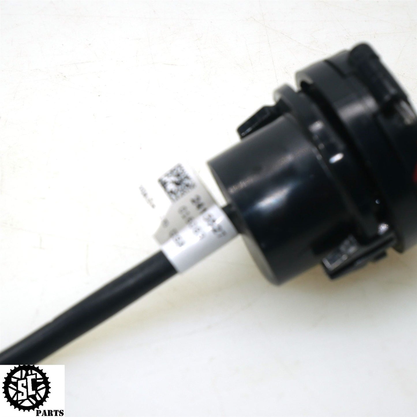 2022 INDIAN CHALLENGER REAR 12V POWER OUTLET CHARGE PORT SOCKET HD48