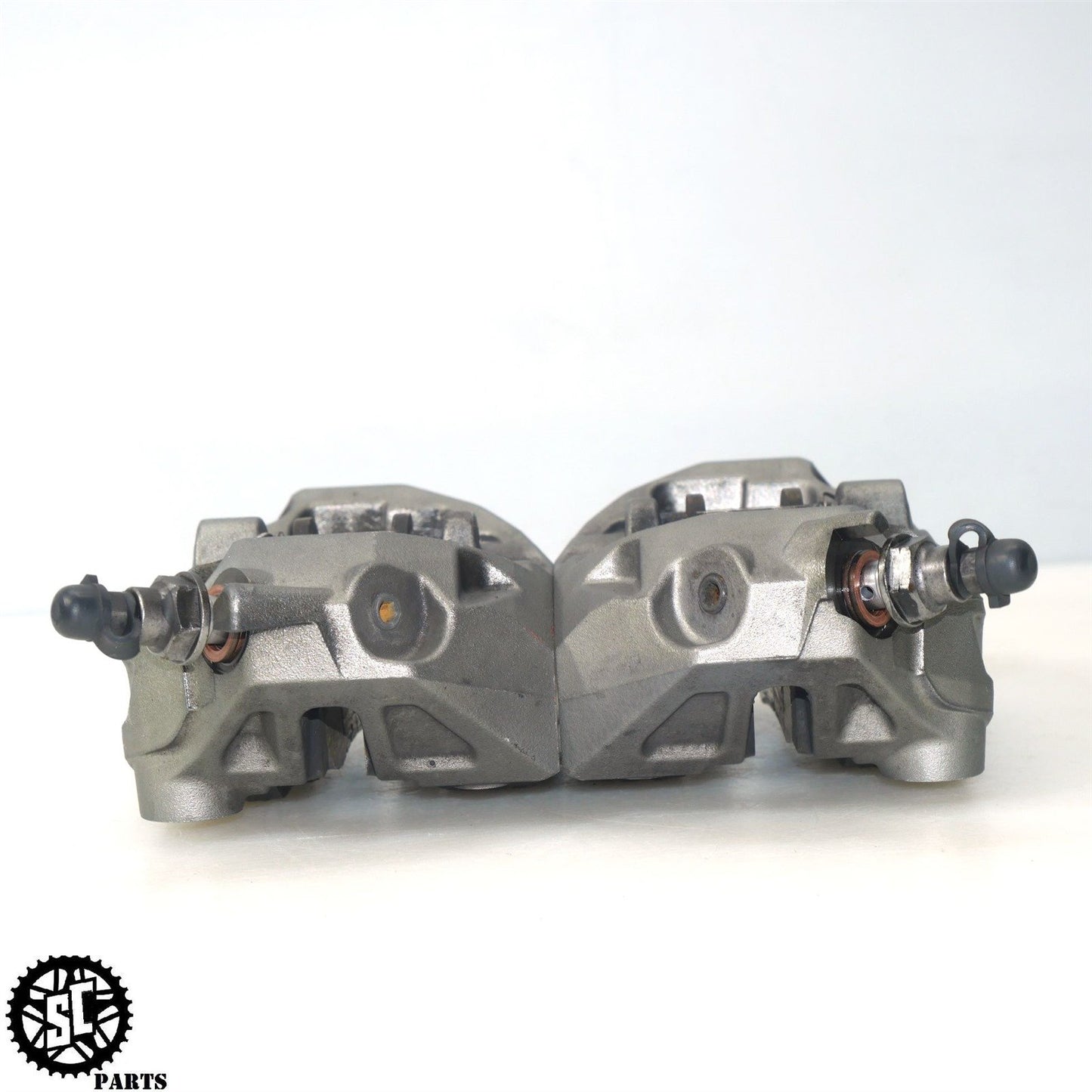 2022 INDIAN CHALLENGER BREMBO FRONT BRAKE CALIPERS HD48