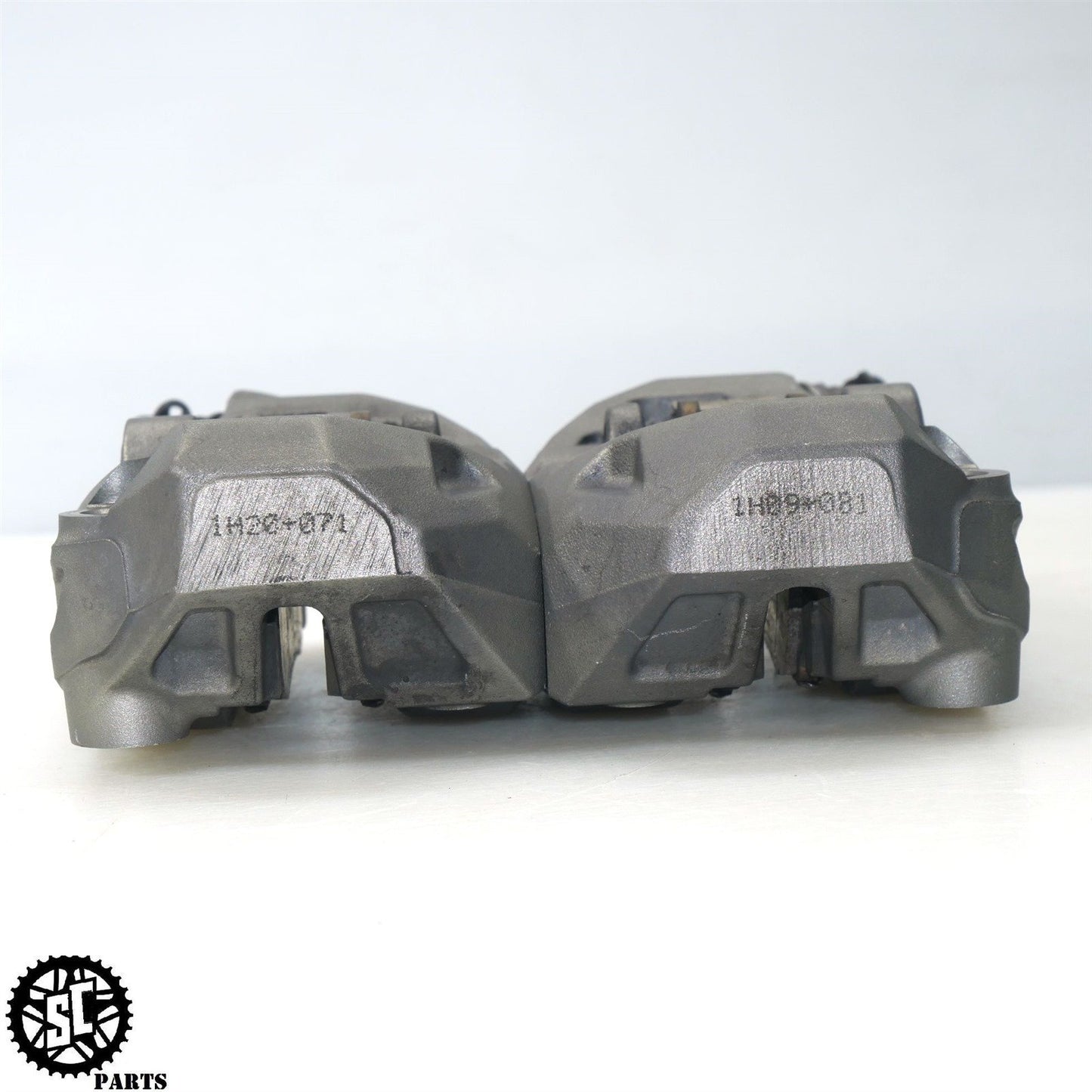 2022 INDIAN CHALLENGER BREMBO FRONT BRAKE CALIPERS HD48