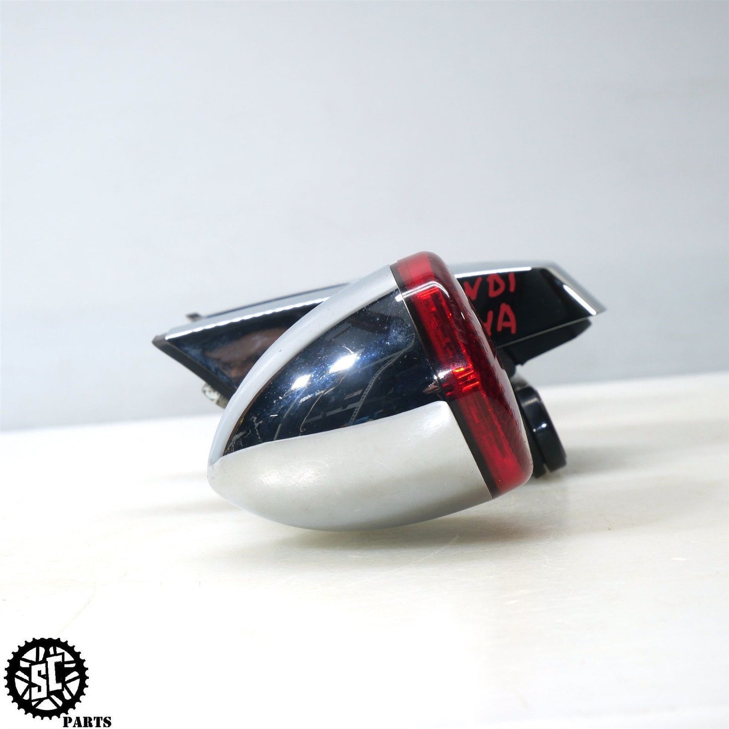 2022 INDIAN CHALLENGER REAR TURN SIGNAL TAIL LIGHT BAR CHROME HD48