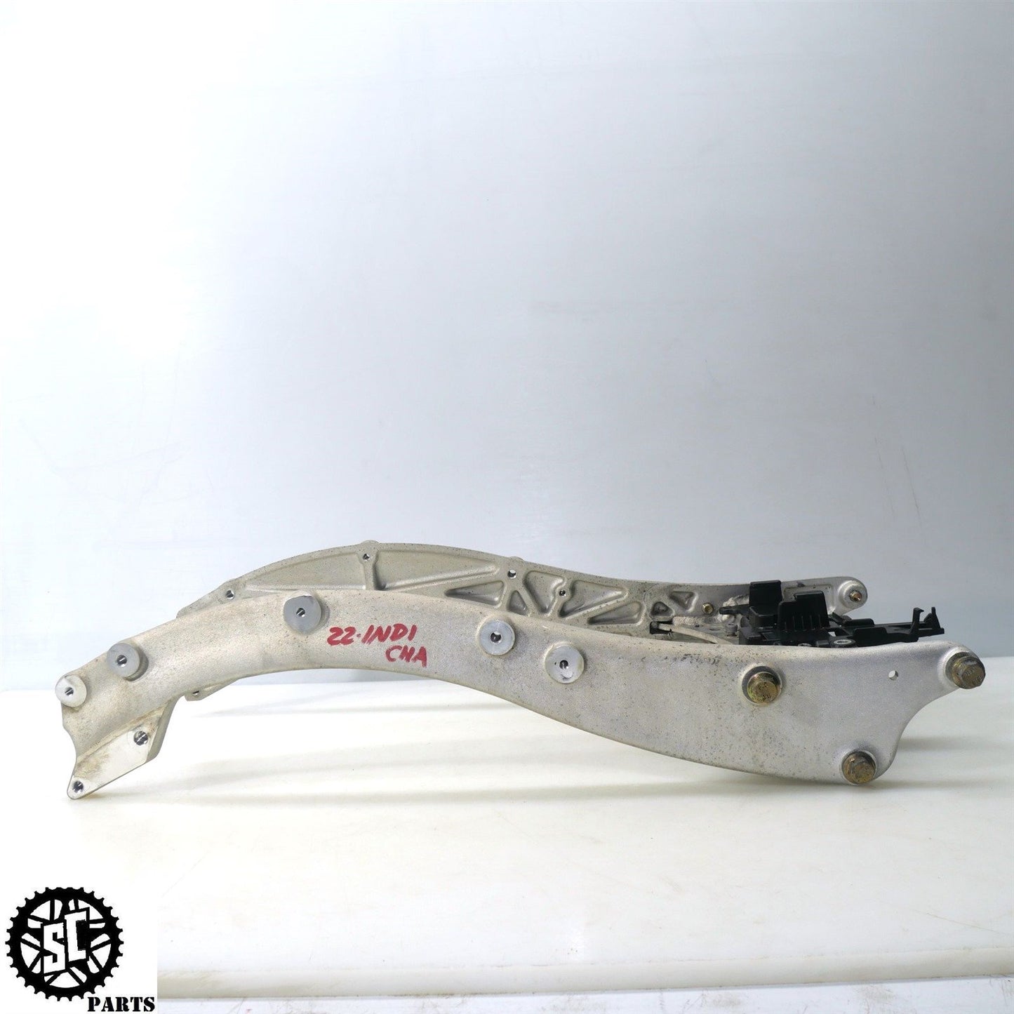 2022 INDIAN CHALLENGER REAR SUBFRAME BACK FRAME SUPPORT HD48