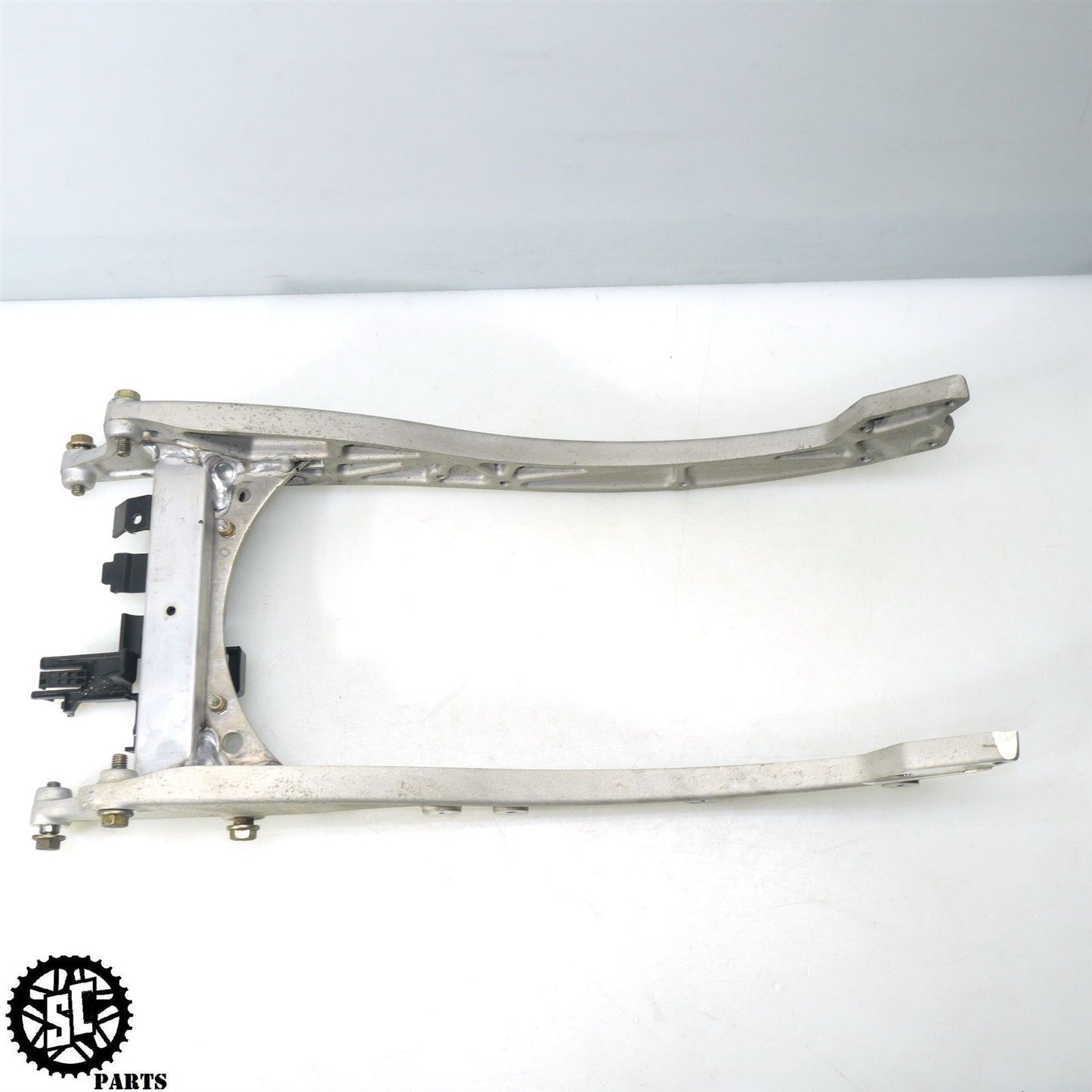 2022 INDIAN CHALLENGER REAR SUBFRAME BACK FRAME SUPPORT HD48