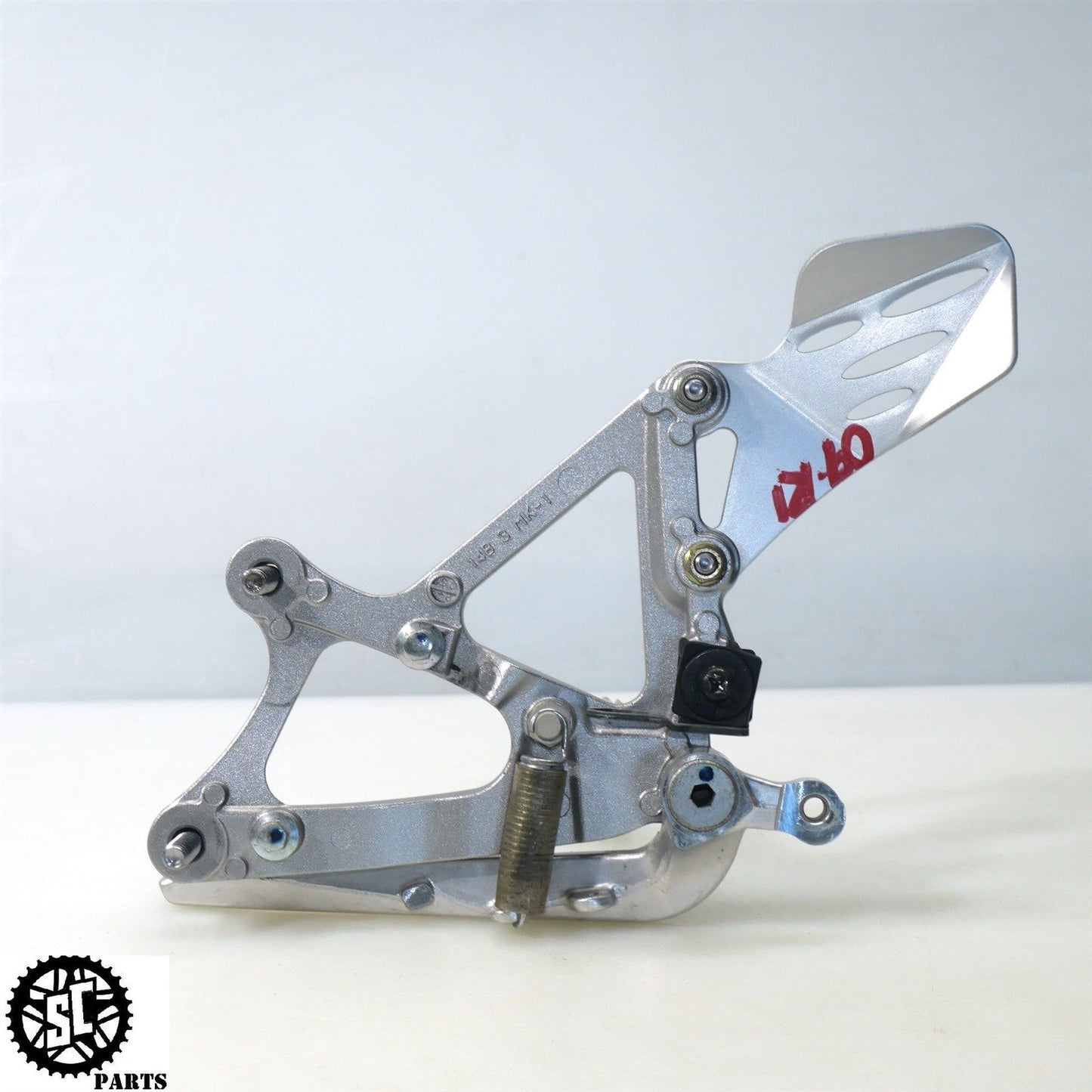 2009-2014 YAMAHA YZF R1 RIGHT REARSET BRAKE PEDAL Y31