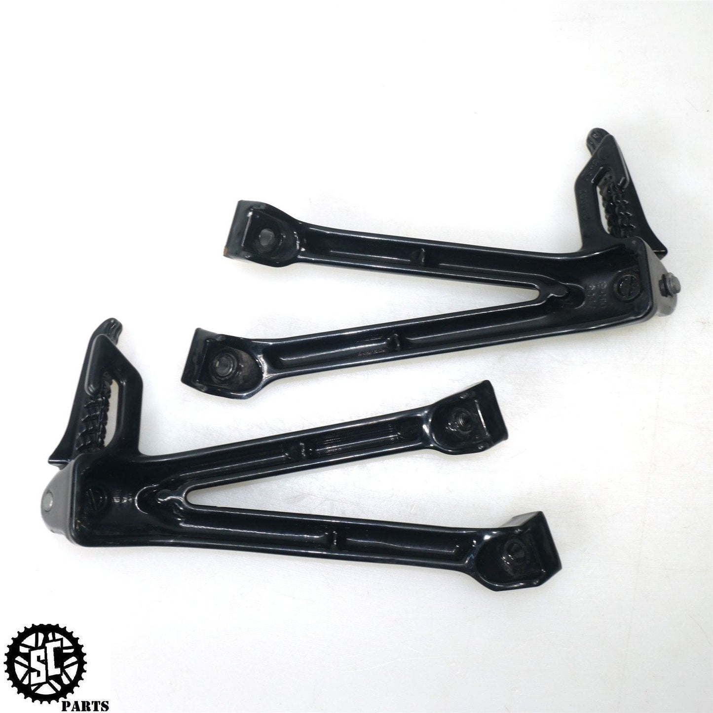 2006-2007 SUZUKI GSXR 600 REAR PASSENGER PEGS S18