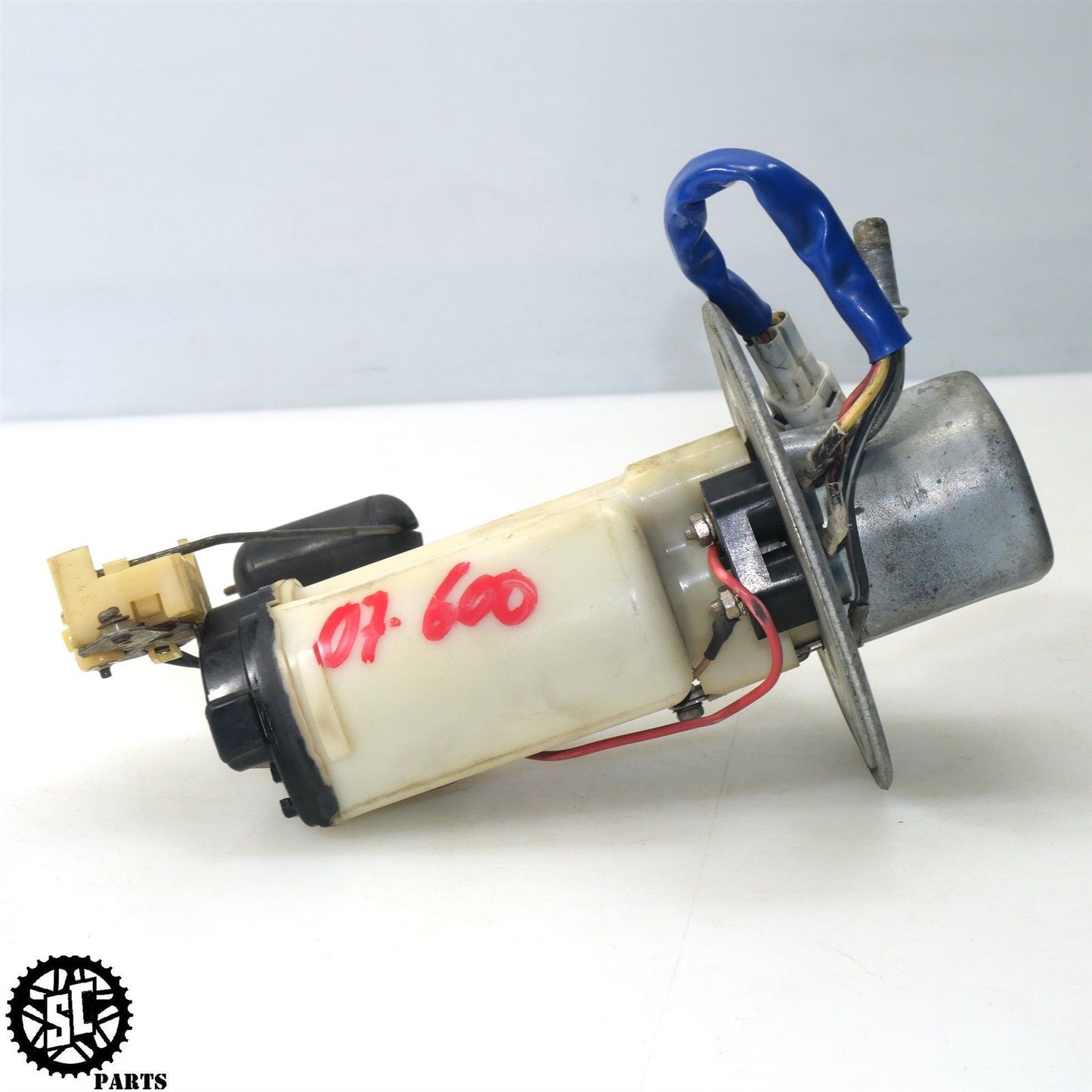 2006-2007 SUZUKI GSXR 600 FUEL PUMP 15100-01H00 S18