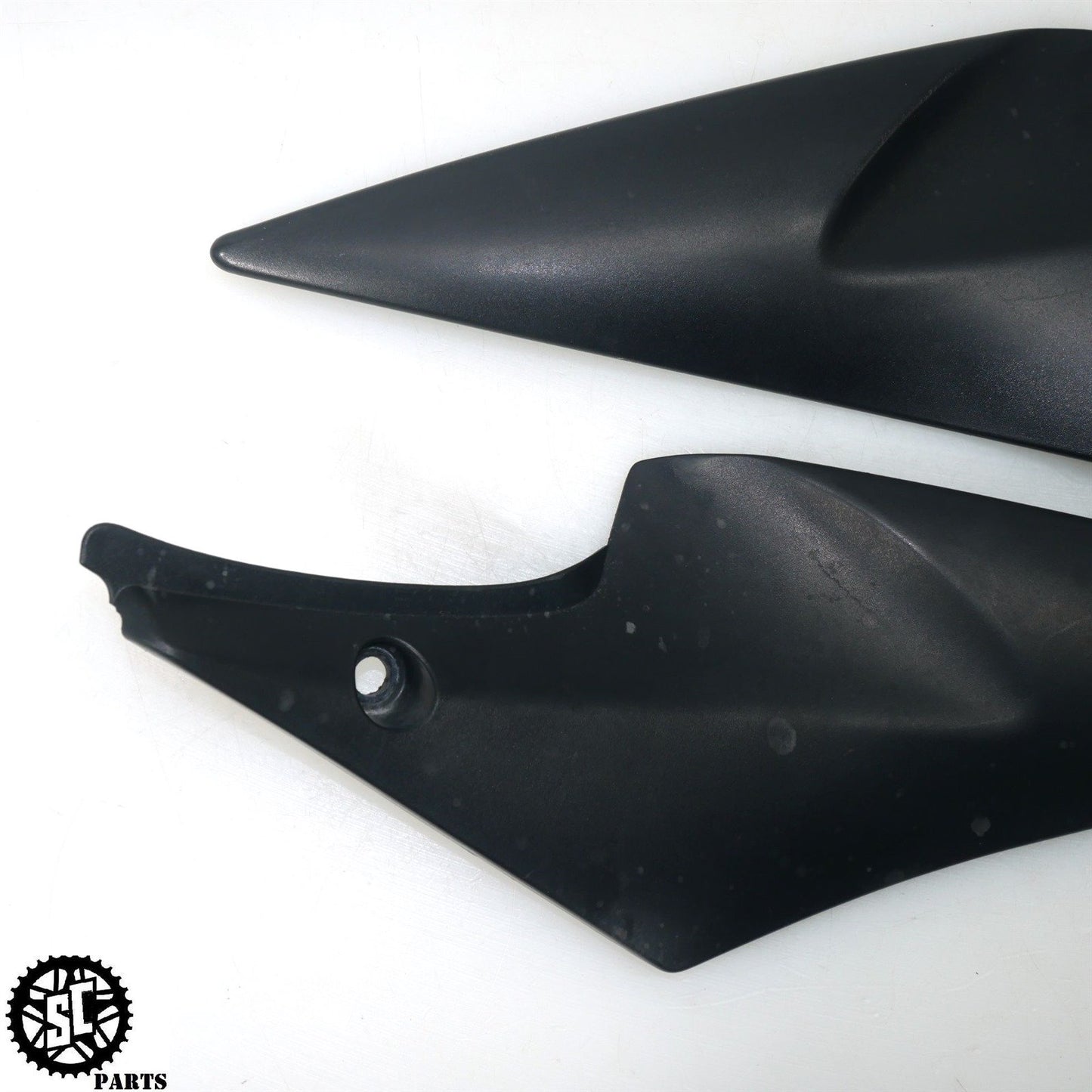 2006 2007 SUZUKI GSXR600 GAS TANK SEAT FAIRING S52