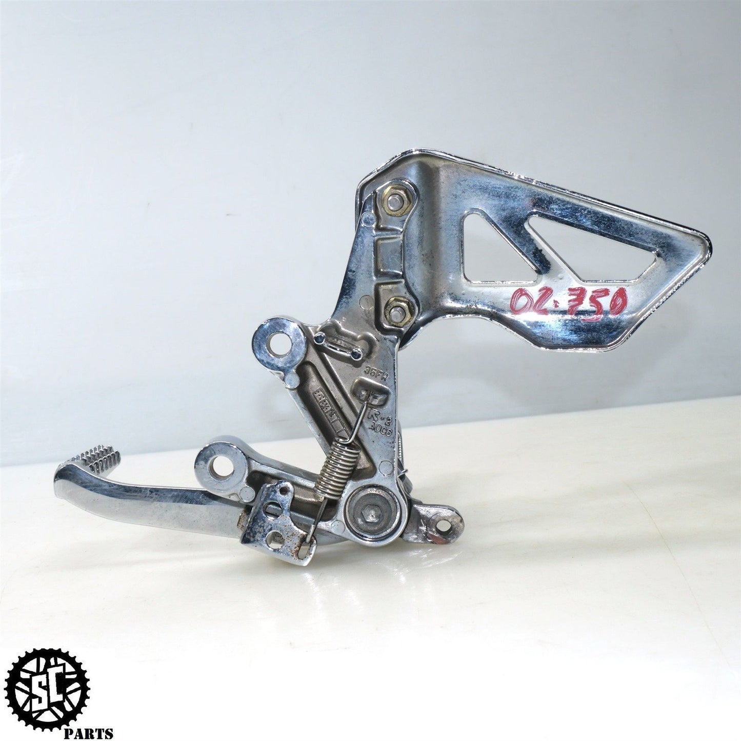 2001-2003 SUZUKI GSXR 600 750 RIGHT REARSET FOOT PEG BRAKE PEDAL S74