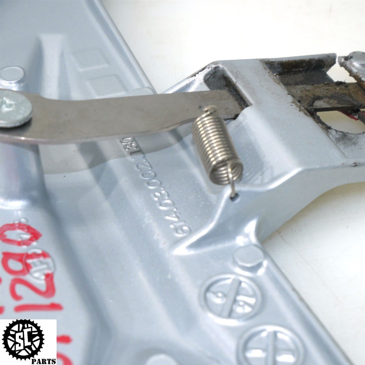 2017 KTM 1290 SUPER DUKE GT SEAT LATCH CABLE BRACKET M05