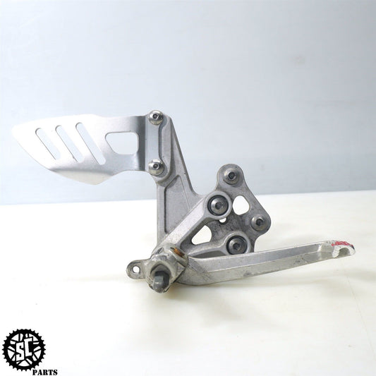 07 08 SUZUKI GSXR1000 RIGHT REARSET FRONT PEG BRAKE PEDAL S59