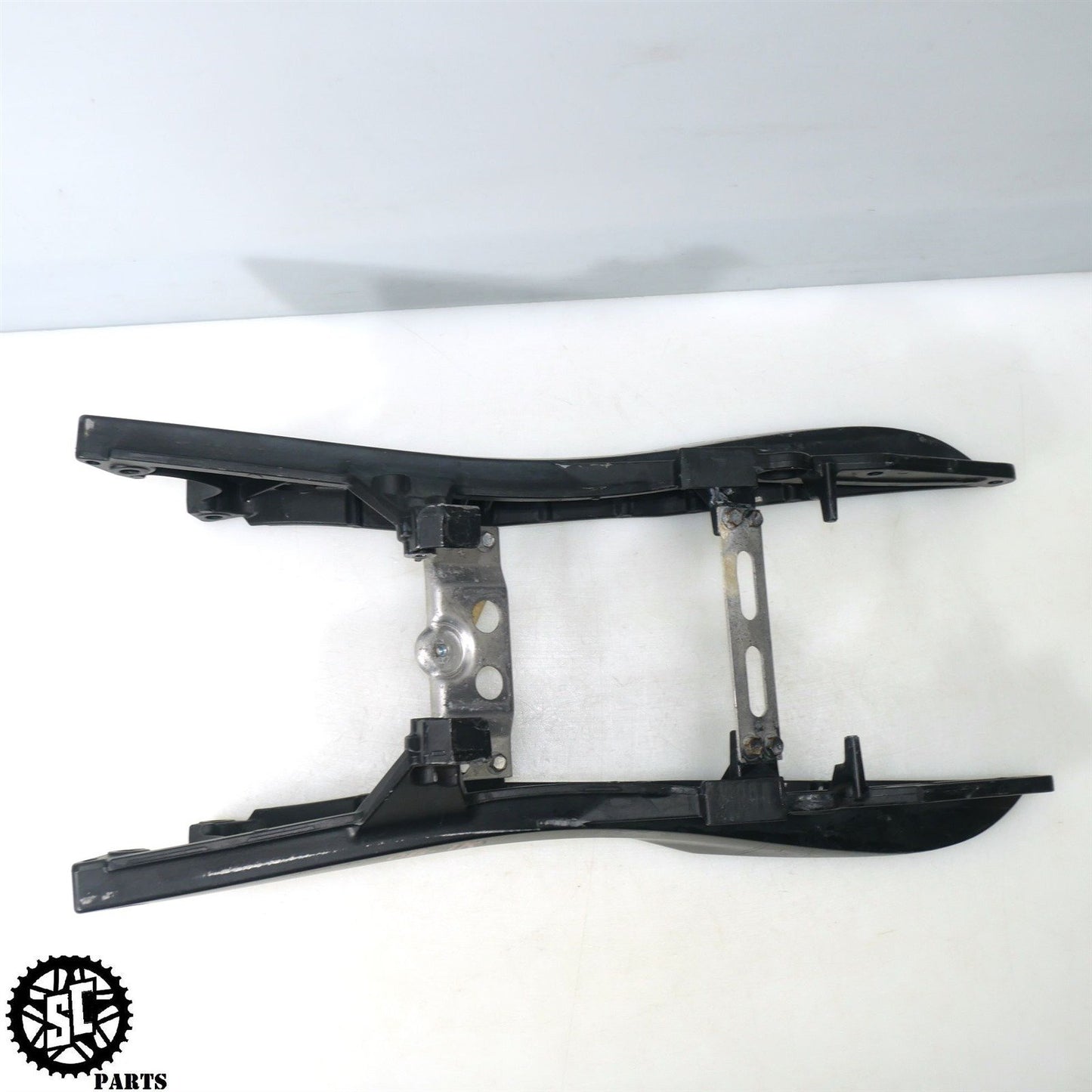 07 08 SUZUKI GSXR1000 REAR SUBFRAME BACK FRAME RAIL S59