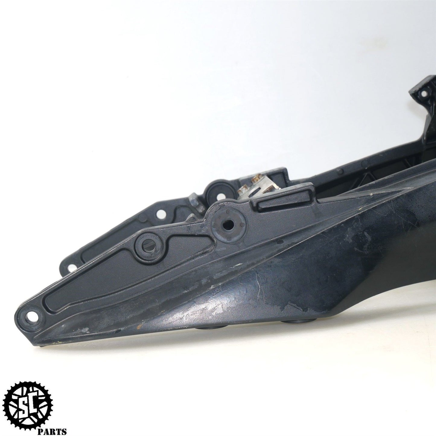 07 08 SUZUKI GSXR1000 REAR SUBFRAME BACK FRAME RAIL S59