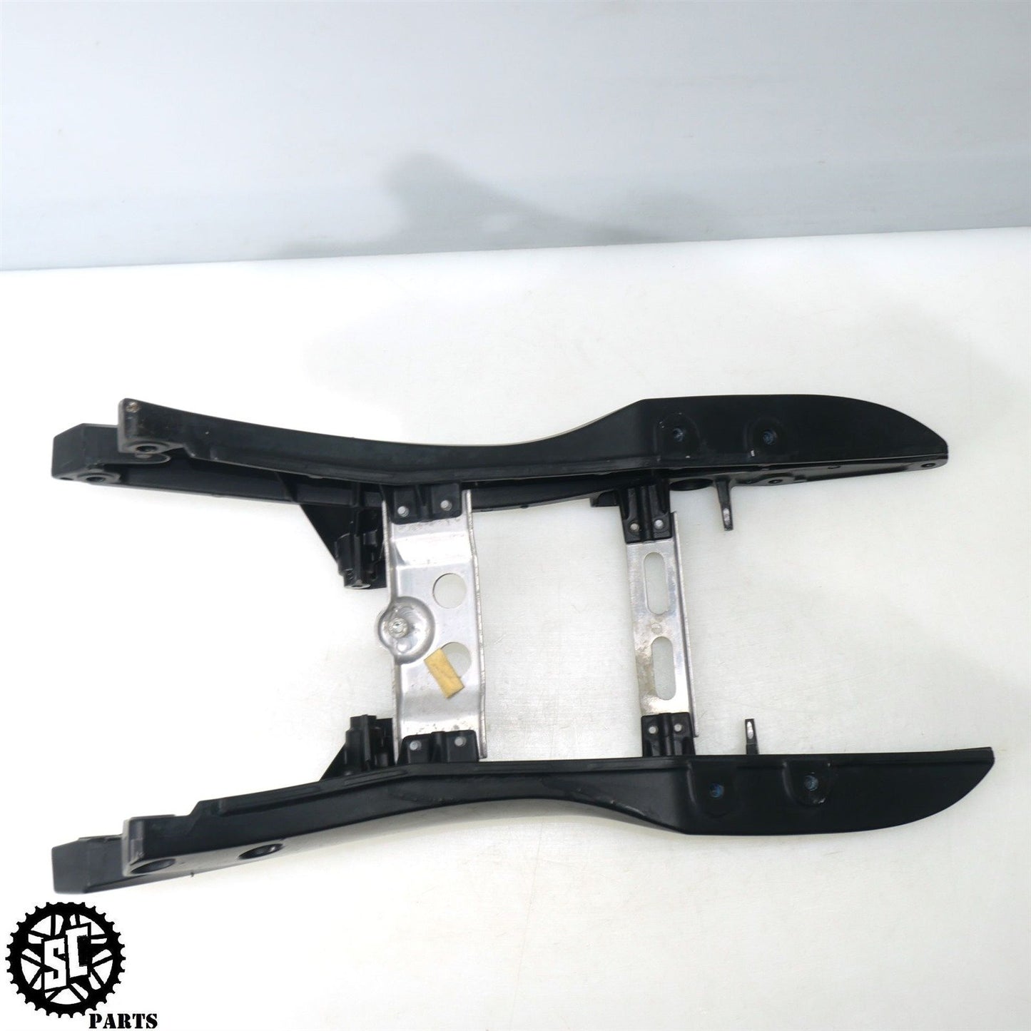 07 08 SUZUKI GSXR1000 REAR SUBFRAME BACK FRAME RAIL S59