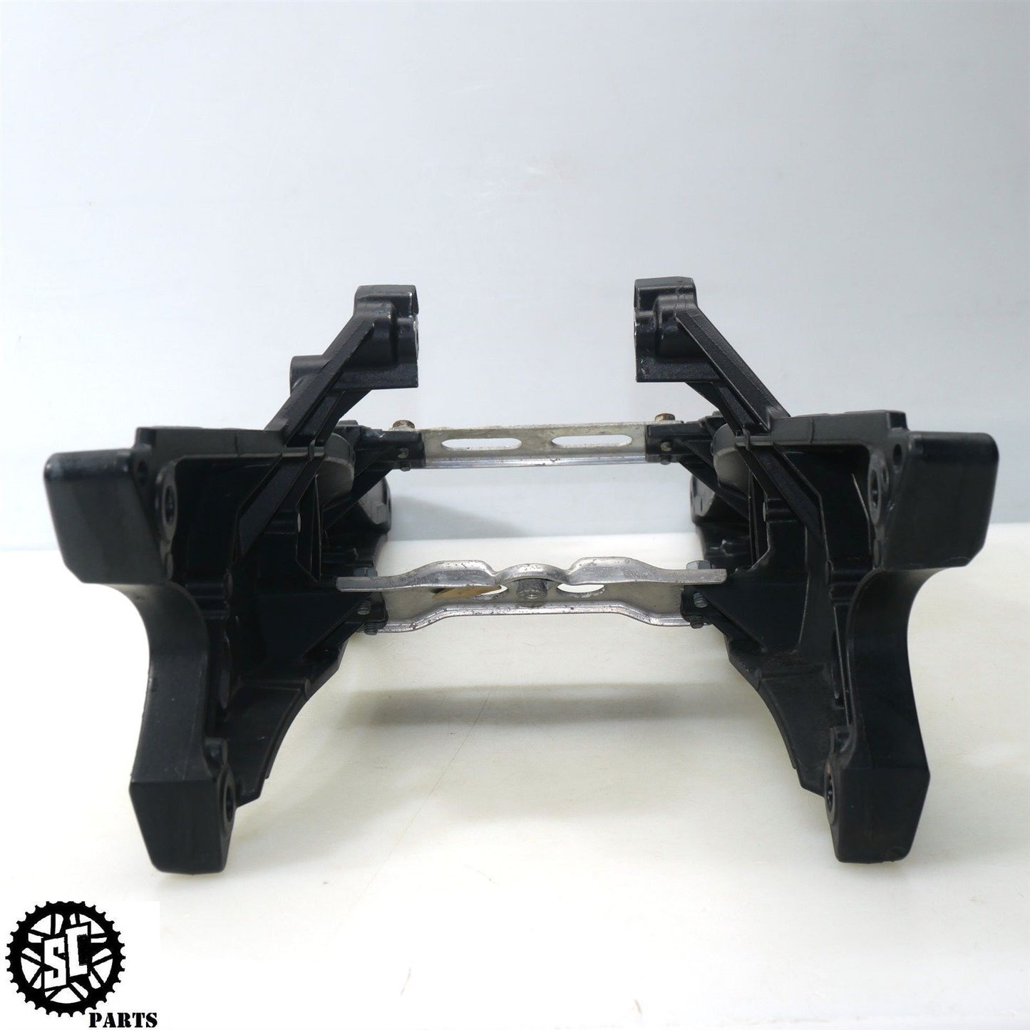 07 08 SUZUKI GSXR1000 REAR SUBFRAME BACK FRAME RAIL S59